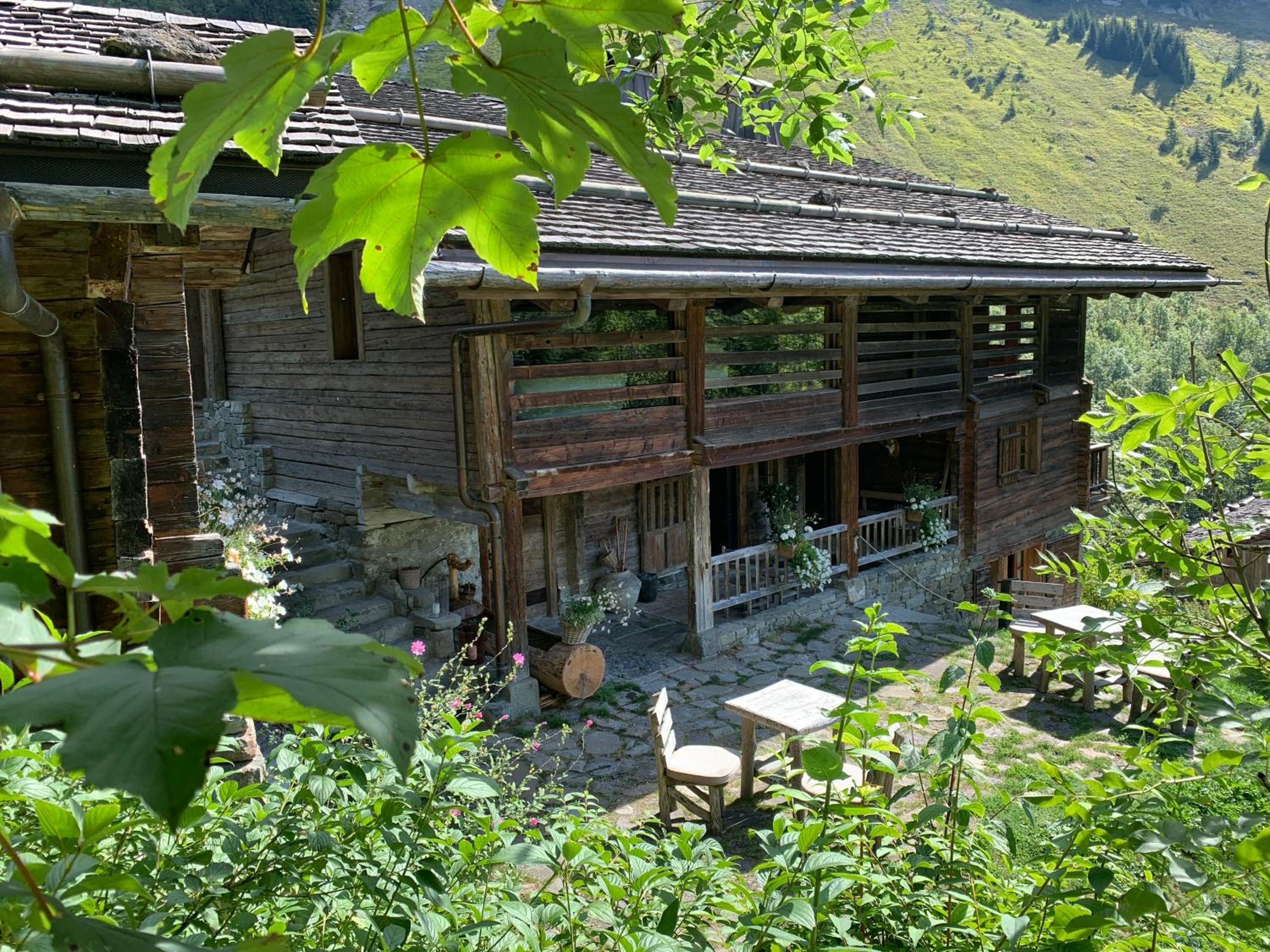 Photo 48