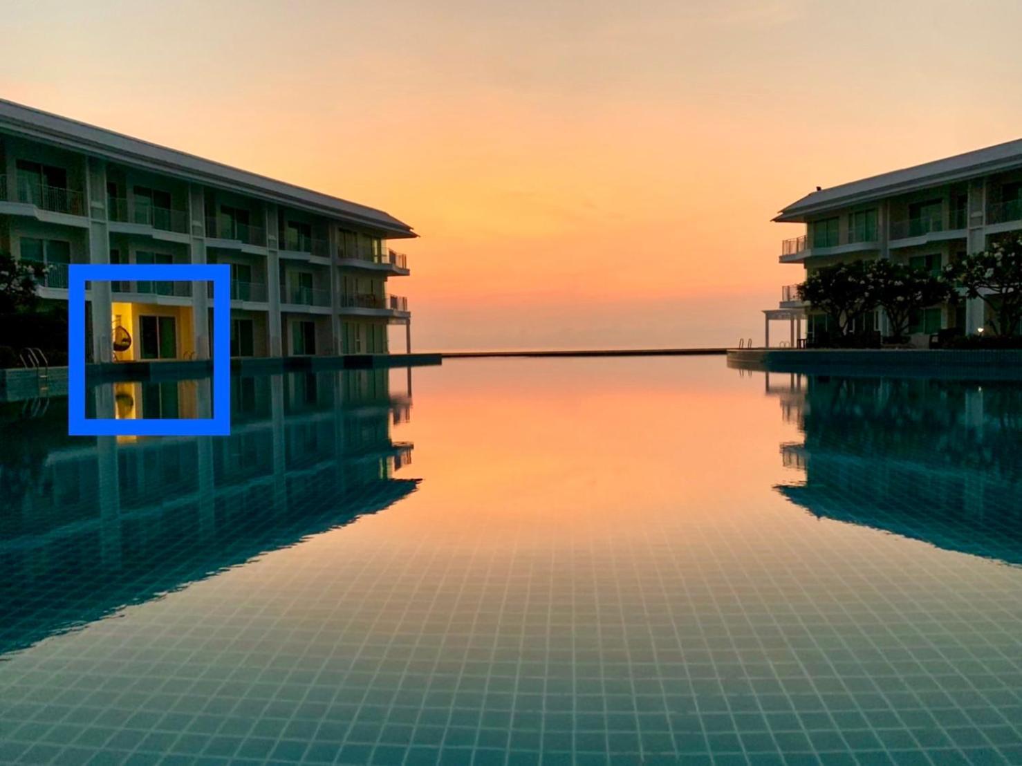 On-the-Beach Seaview With Pool Access - 1 Bedroom by Sweethome