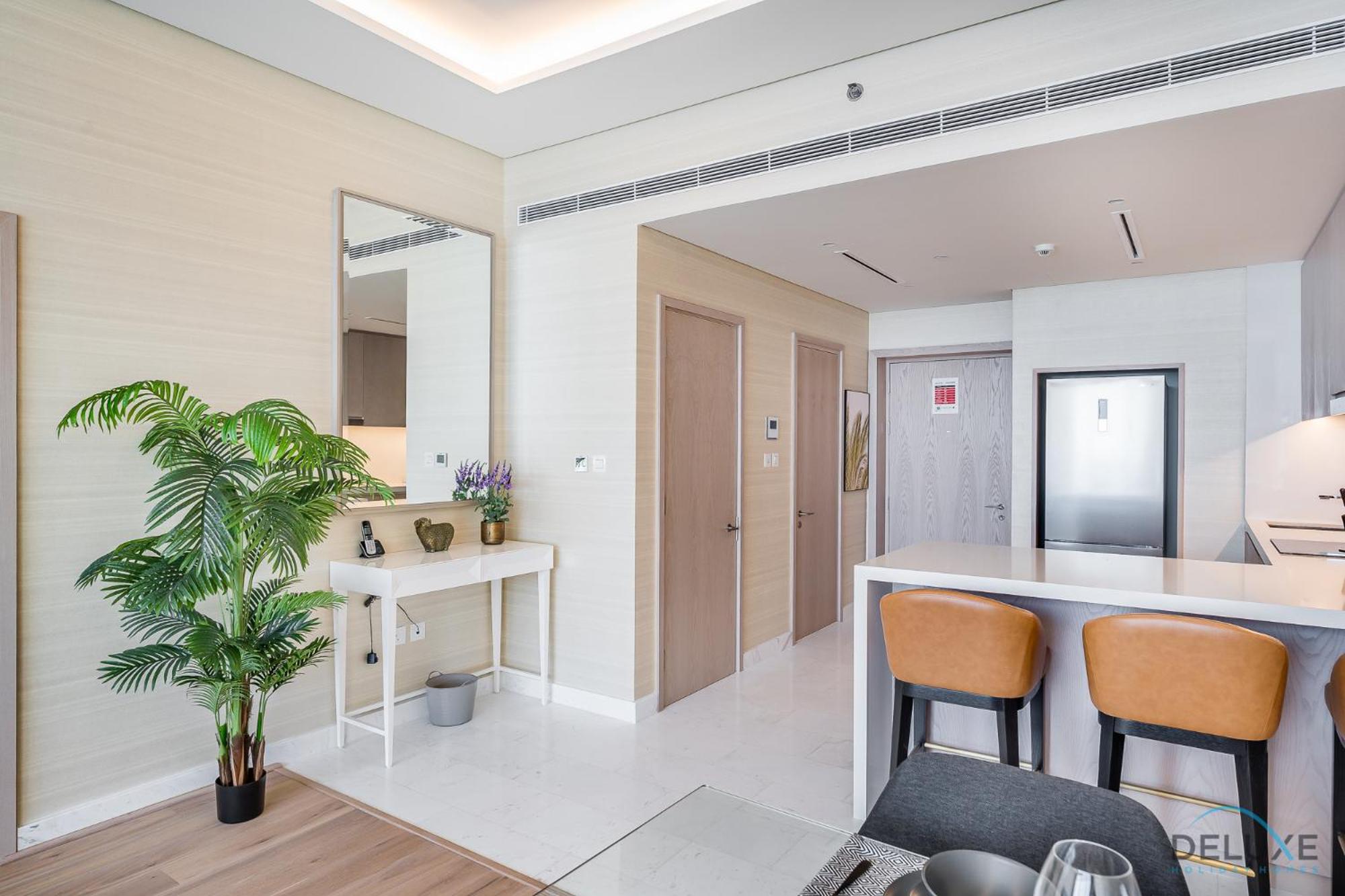 Sleek 1BR at The Palm Tower Palm Jumeirah by Deluxe Holiday Homes