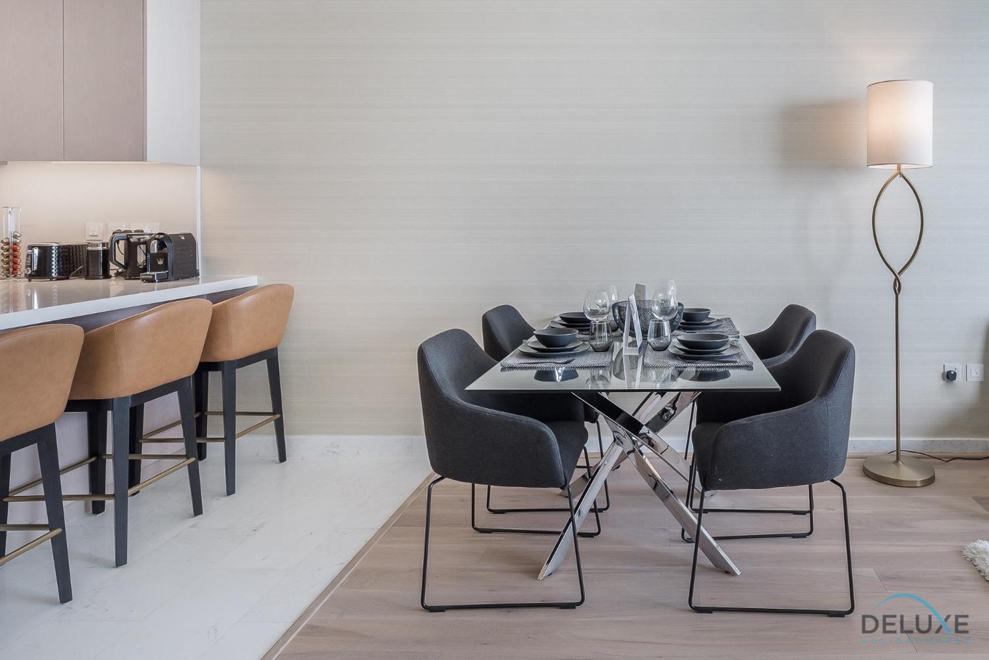 Sleek 1BR at The Palm Tower Palm Jumeirah by Deluxe Holiday Homes photo 3