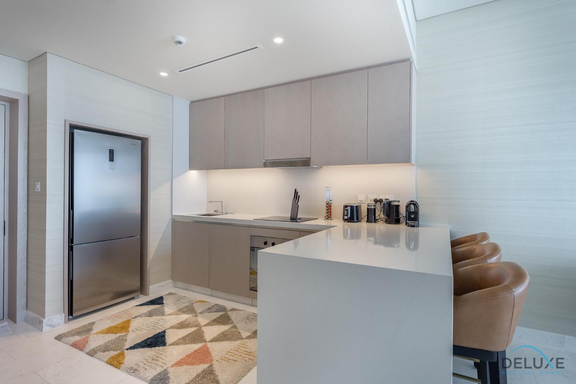 Sleek 1BR at The Palm Tower Palm Jumeirah by Deluxe Holiday Homes