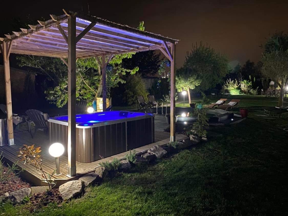 Au Domaine Fresnois view 2