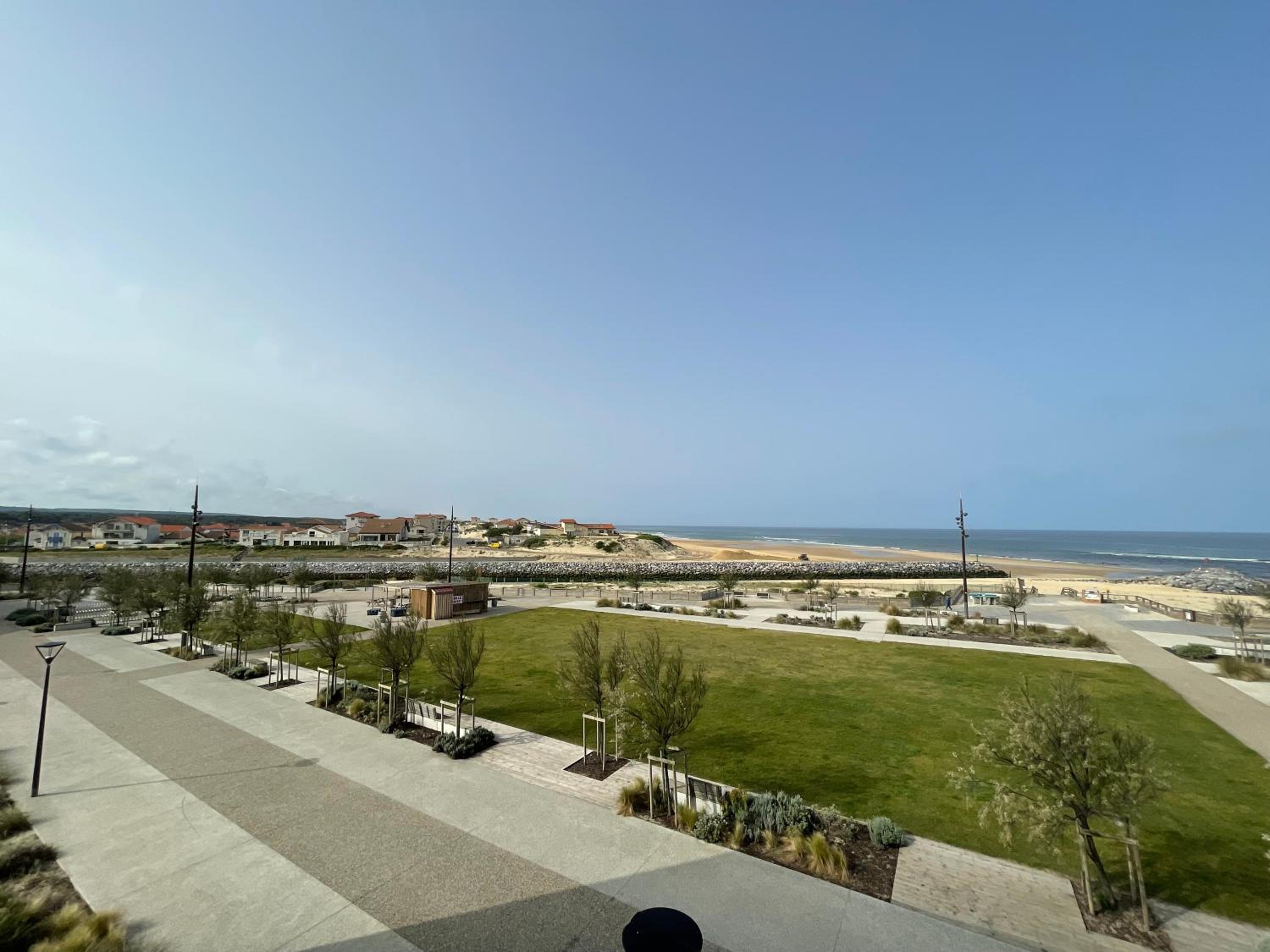 L'Oustalet view 2