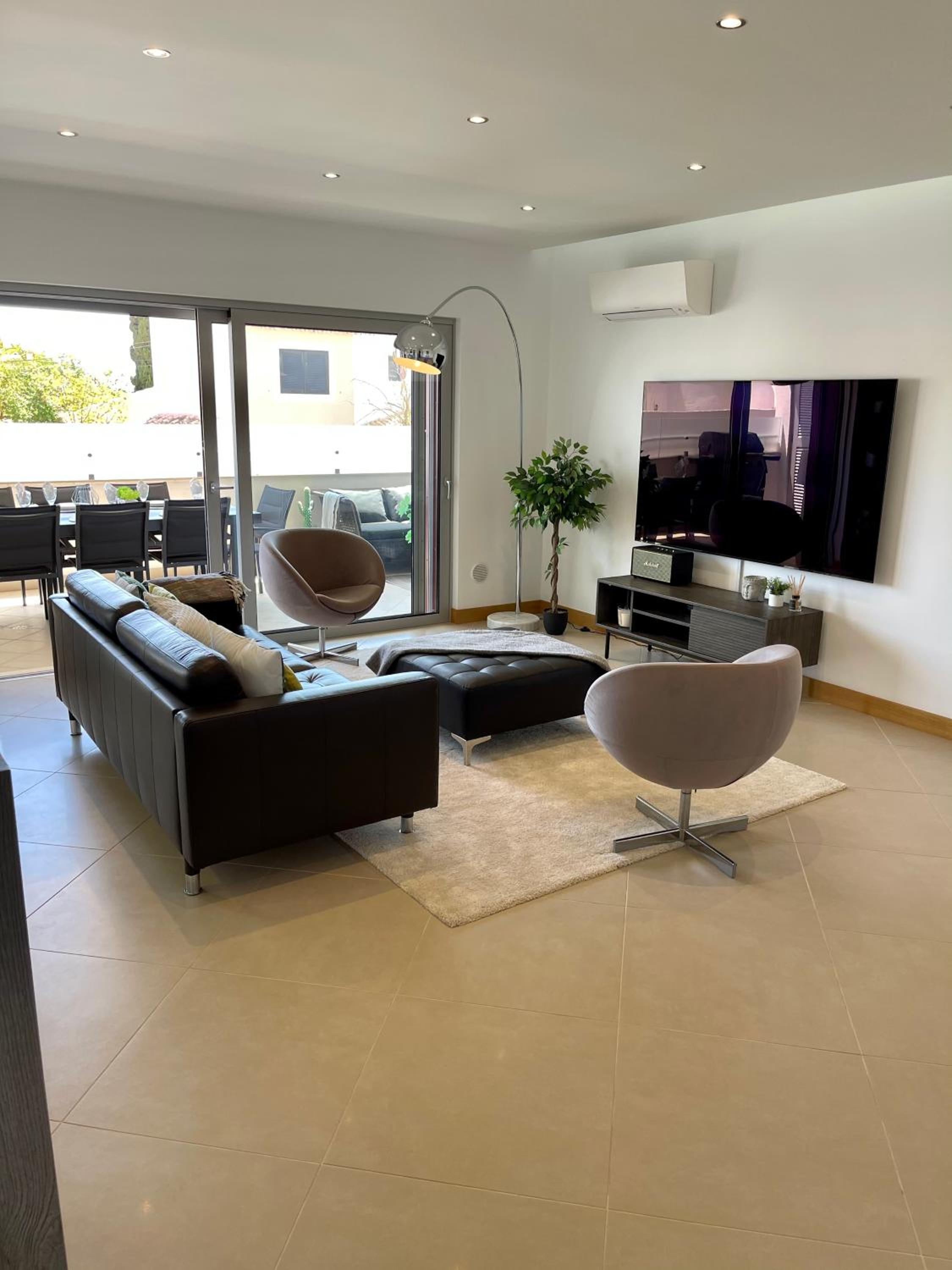 Hotel Beach condo Porto mós (sea view) - Image 1