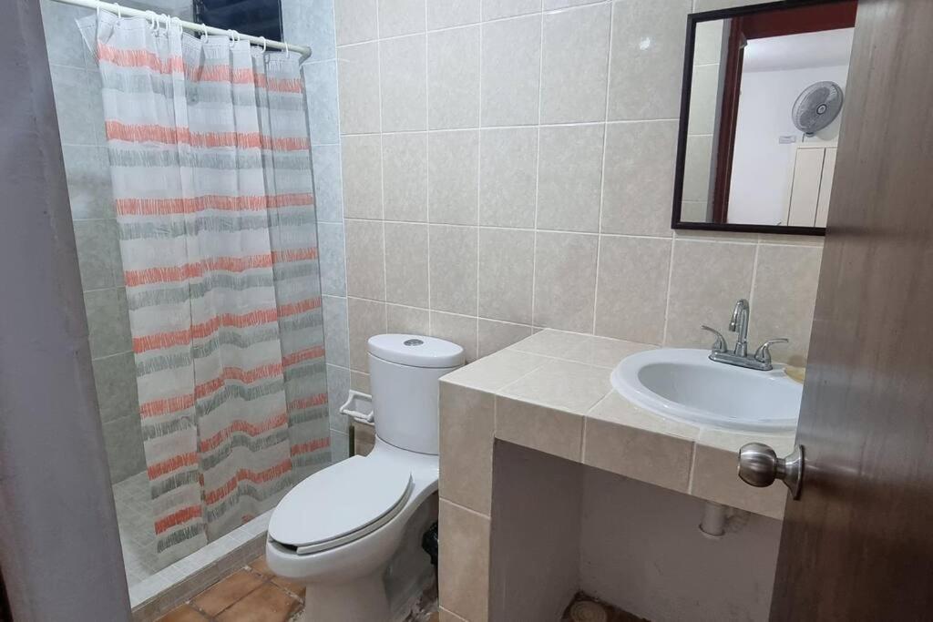 Encantador departamento con alberca en PB a 10min Playa view 3