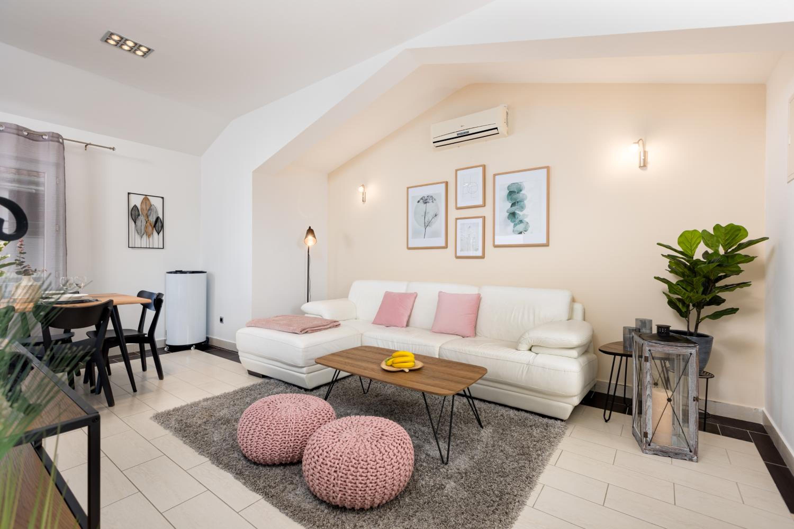Apartment Manda view 5