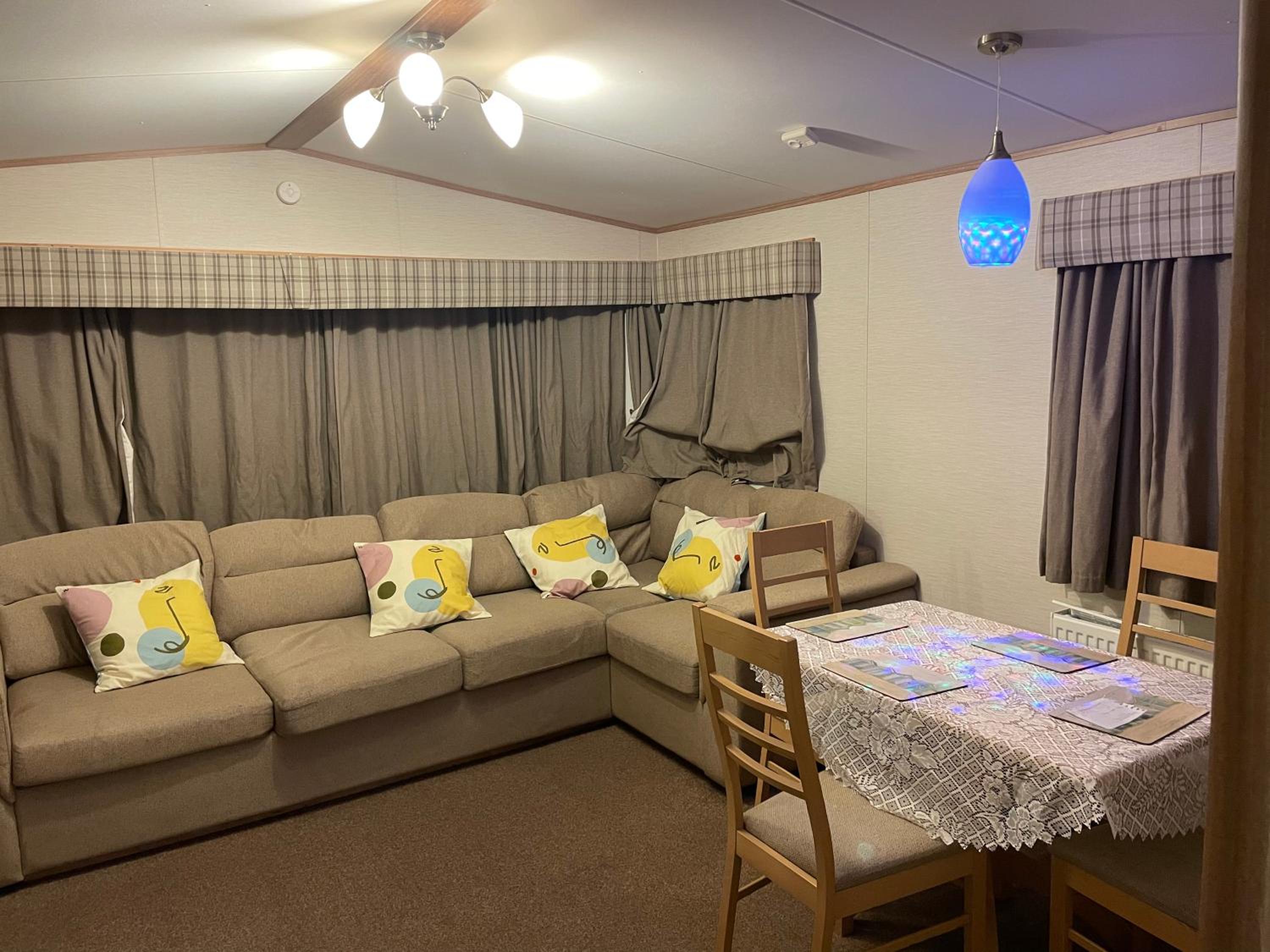 The Pearl - Deluxe Access Caravan view 4
