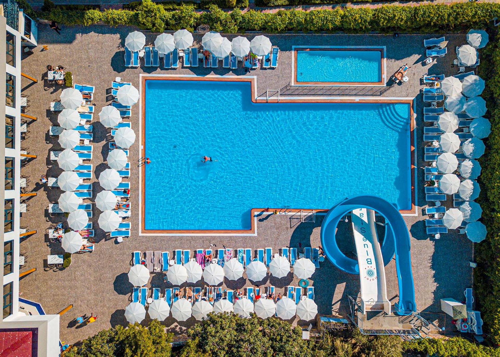 Blue Star Hotel - Image 11