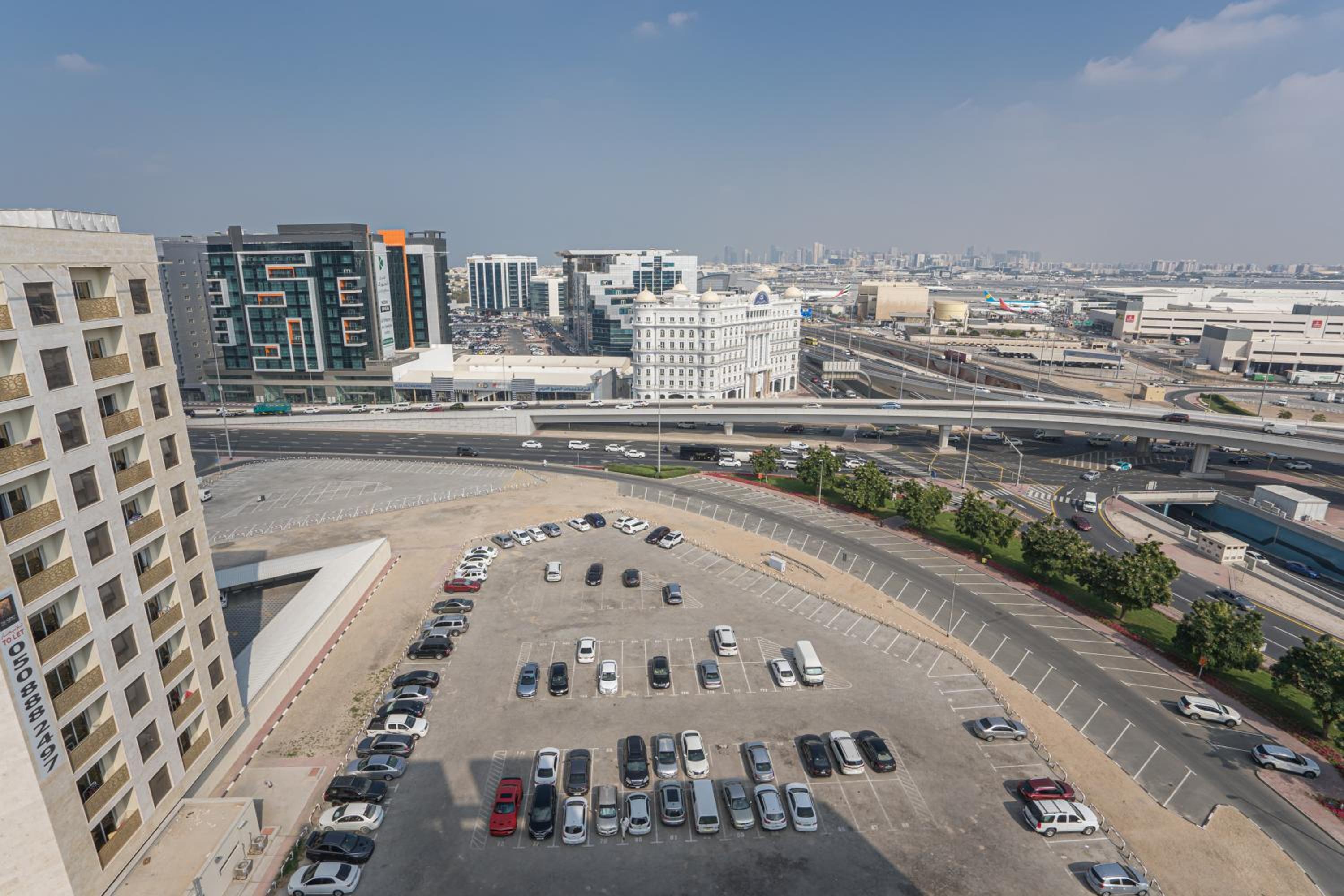 HiGuests - Large Apt in the Heart of Deira Near Clocktower