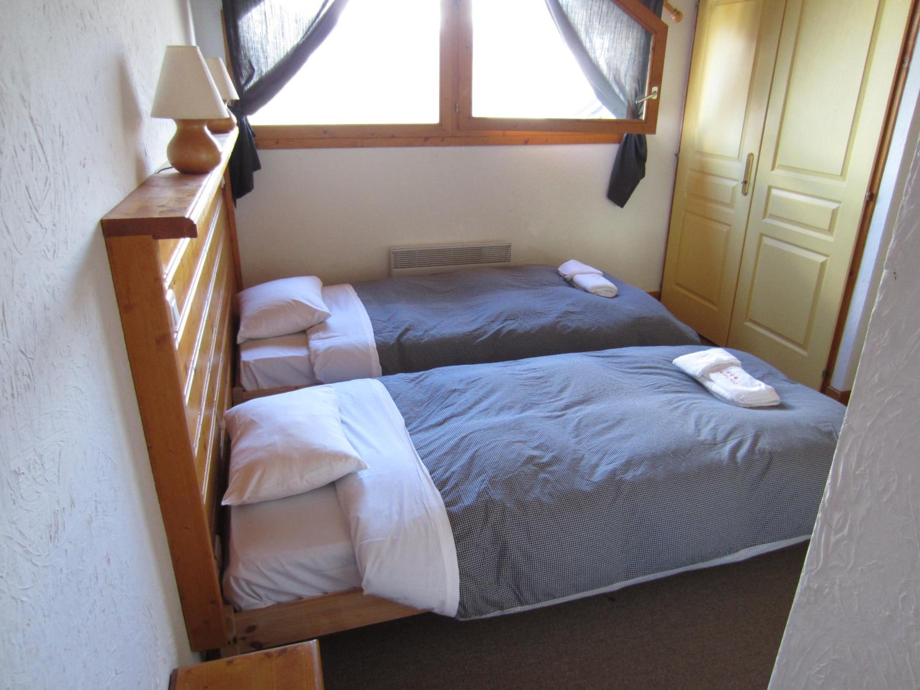 Chalet Beyond - Gelinotte view 3