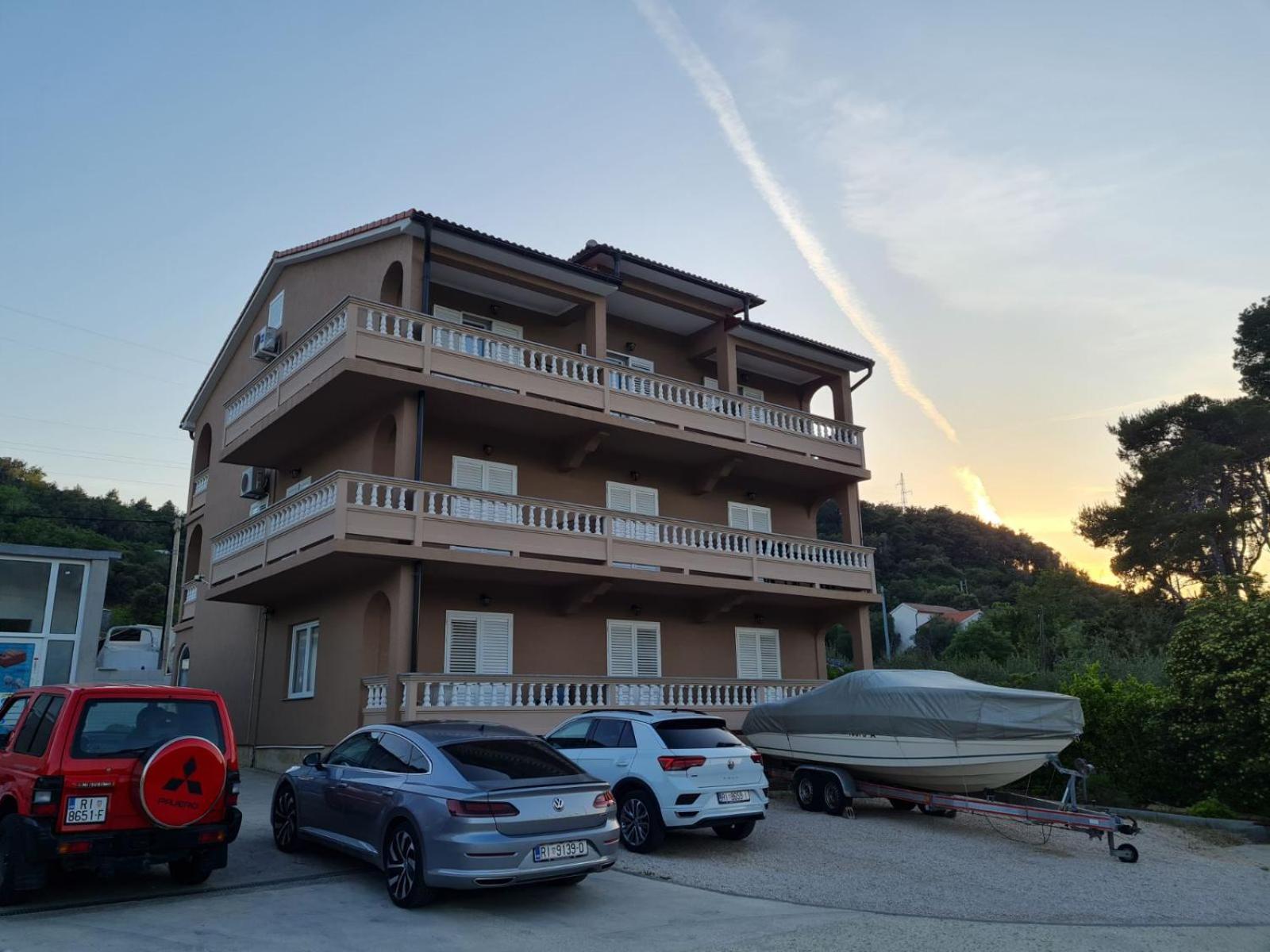 Apartments Nada