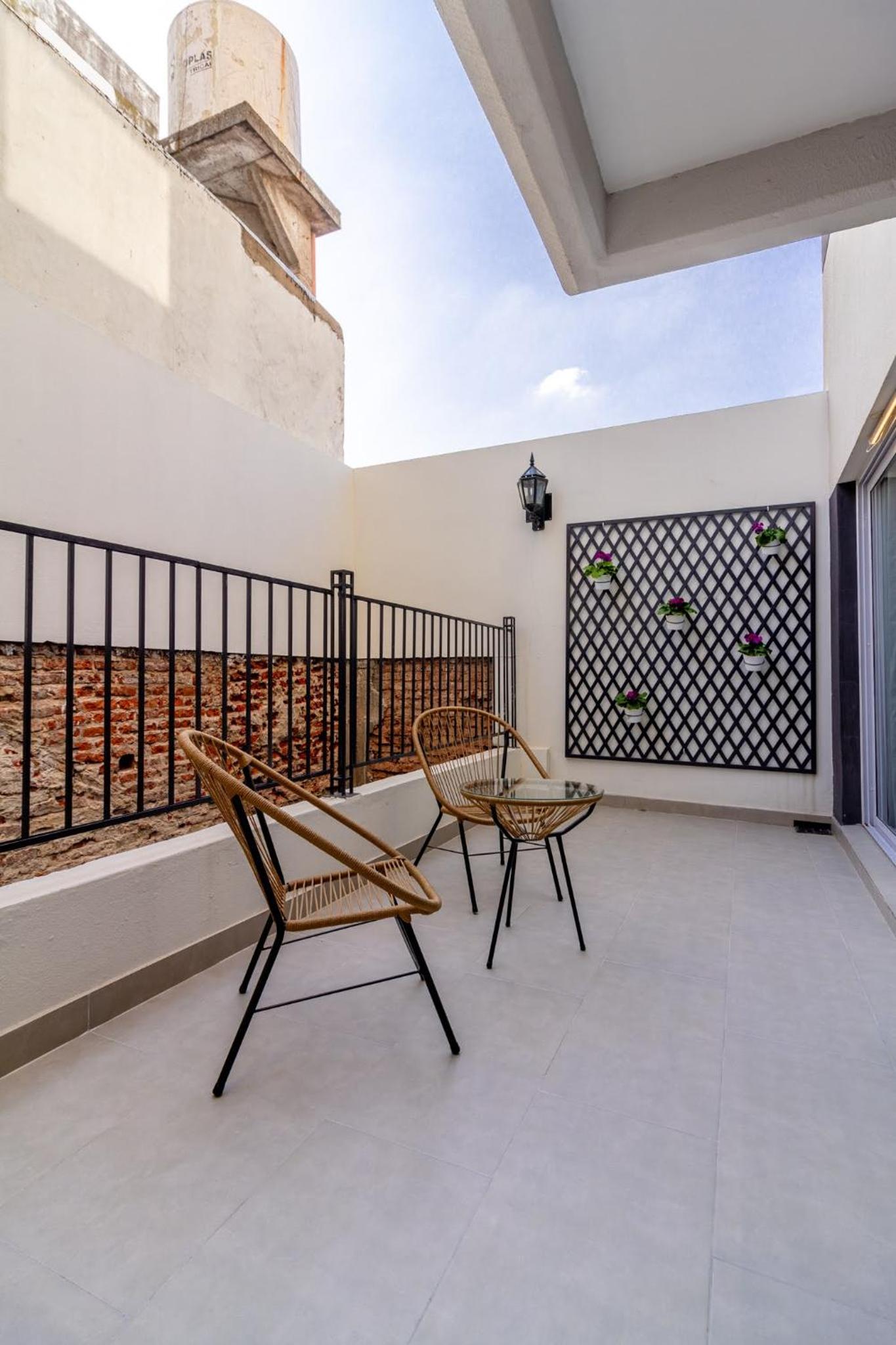 balcony