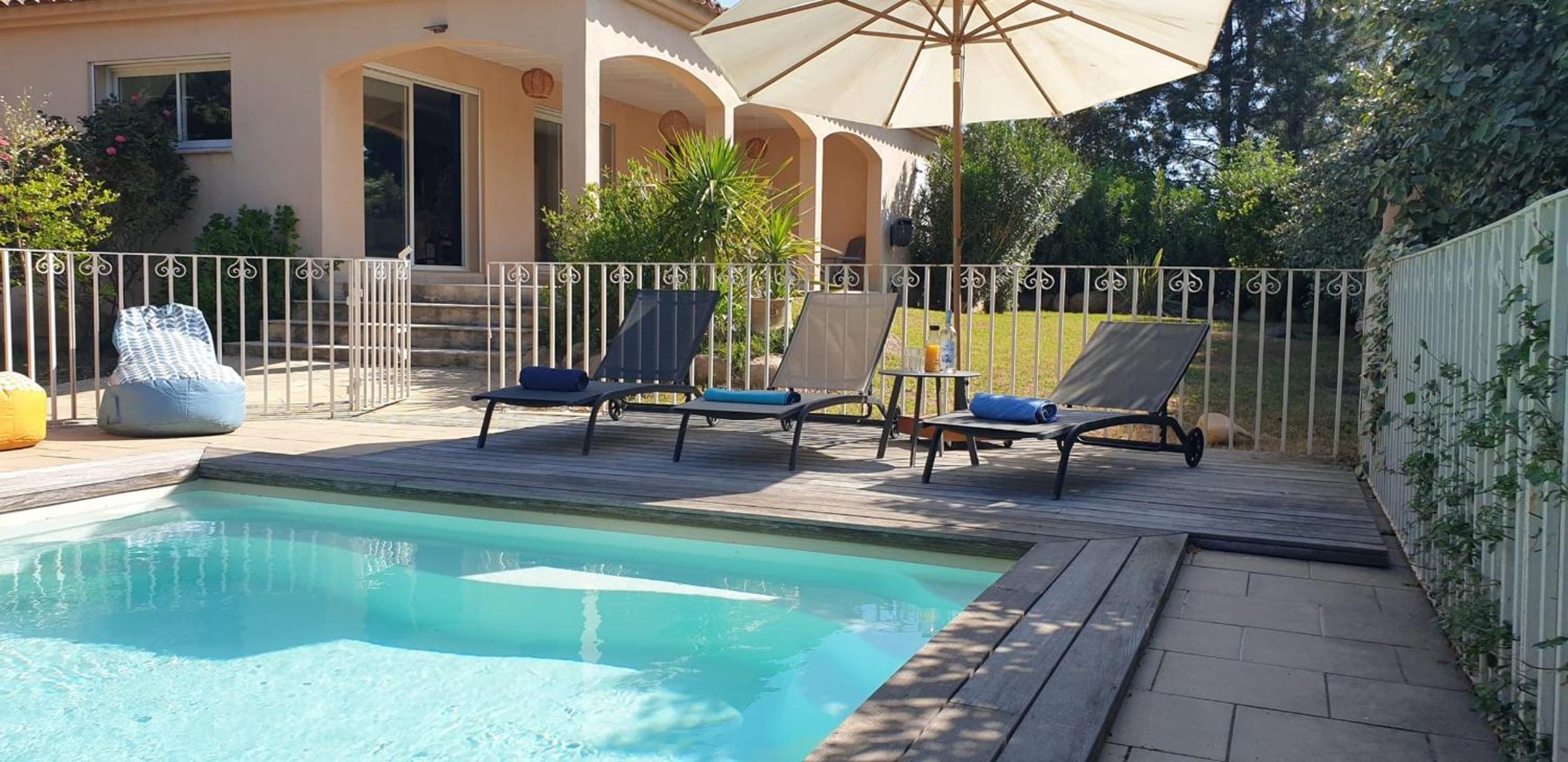 Villa Ribba 6 pers piscine 5 min plage en voiture view 3