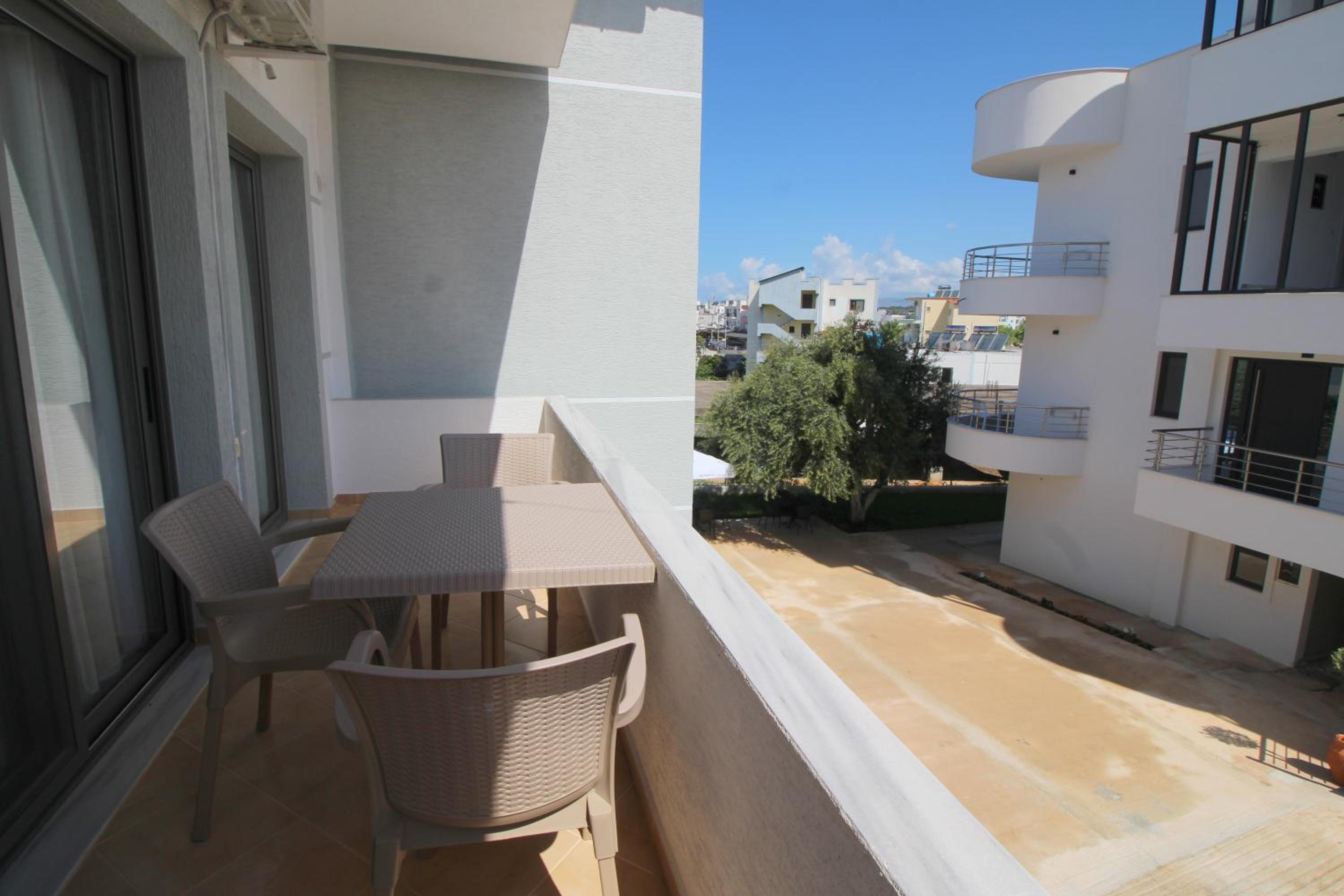 Erjon Apartments
