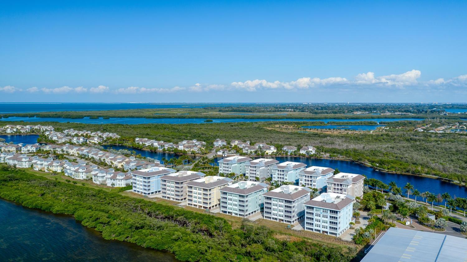 Luxury Waterfront 3 Bedroom Condo Located in Margaritaville condo view 5