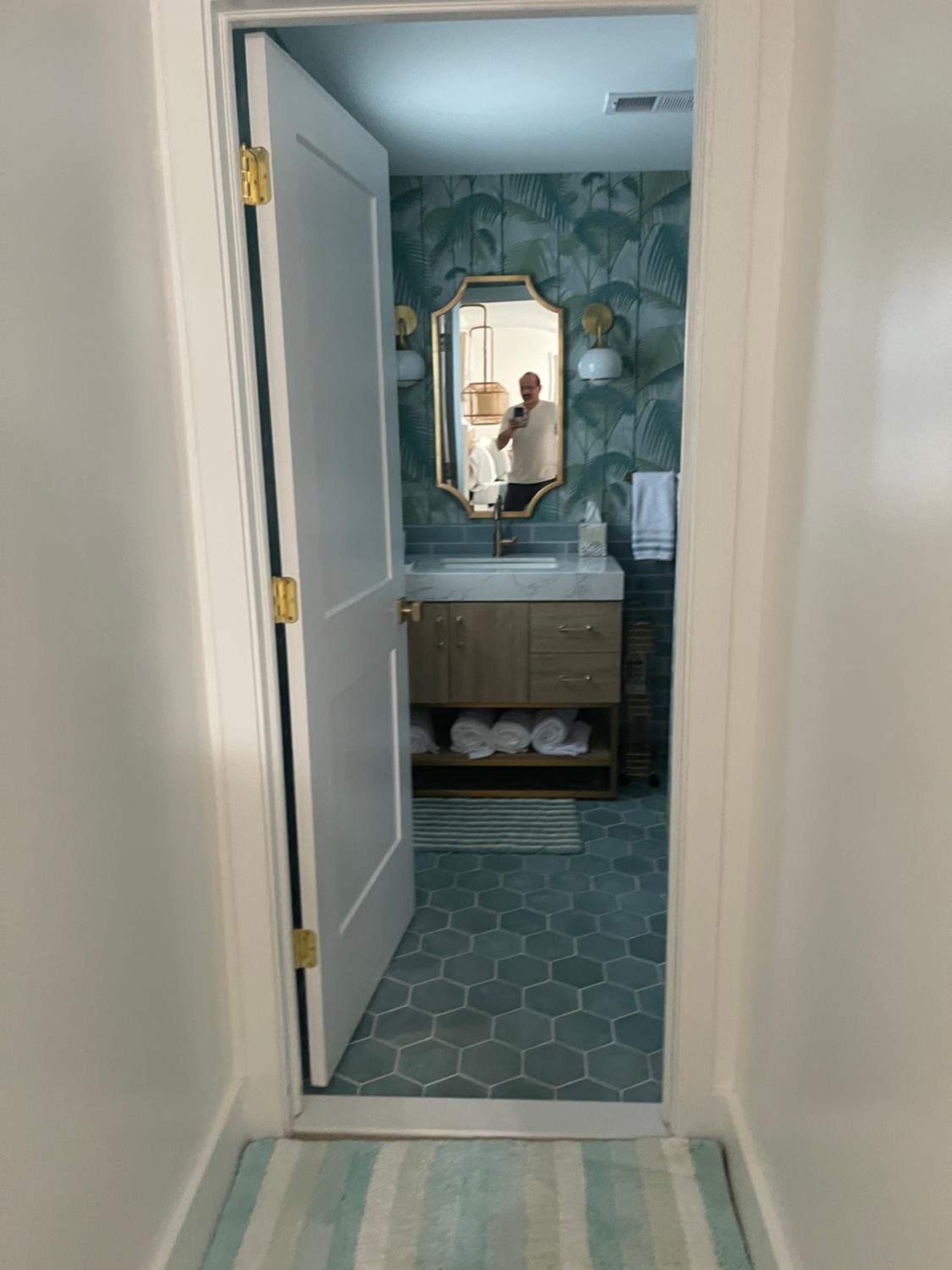 Driftwood Motel