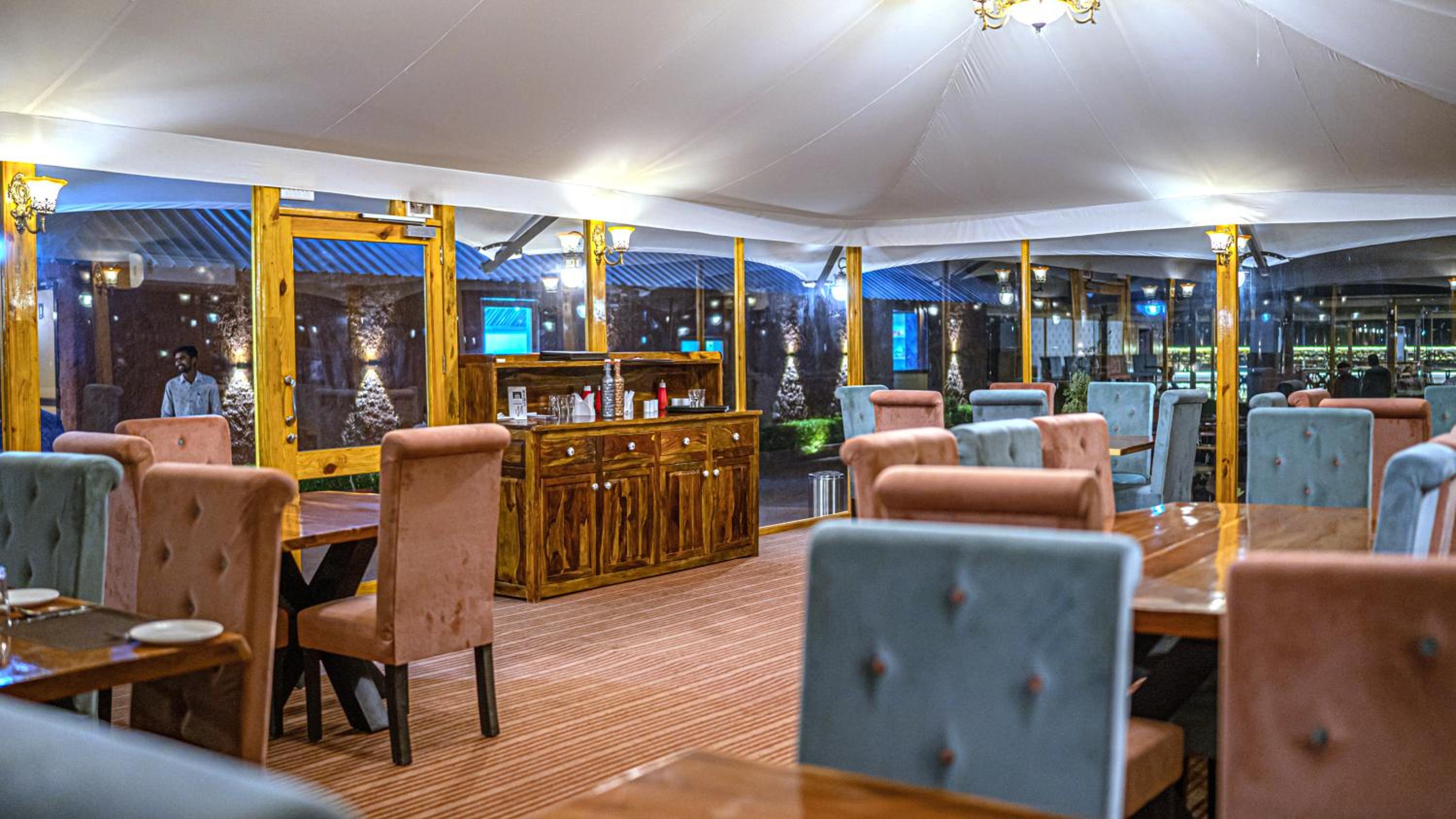 restaurant