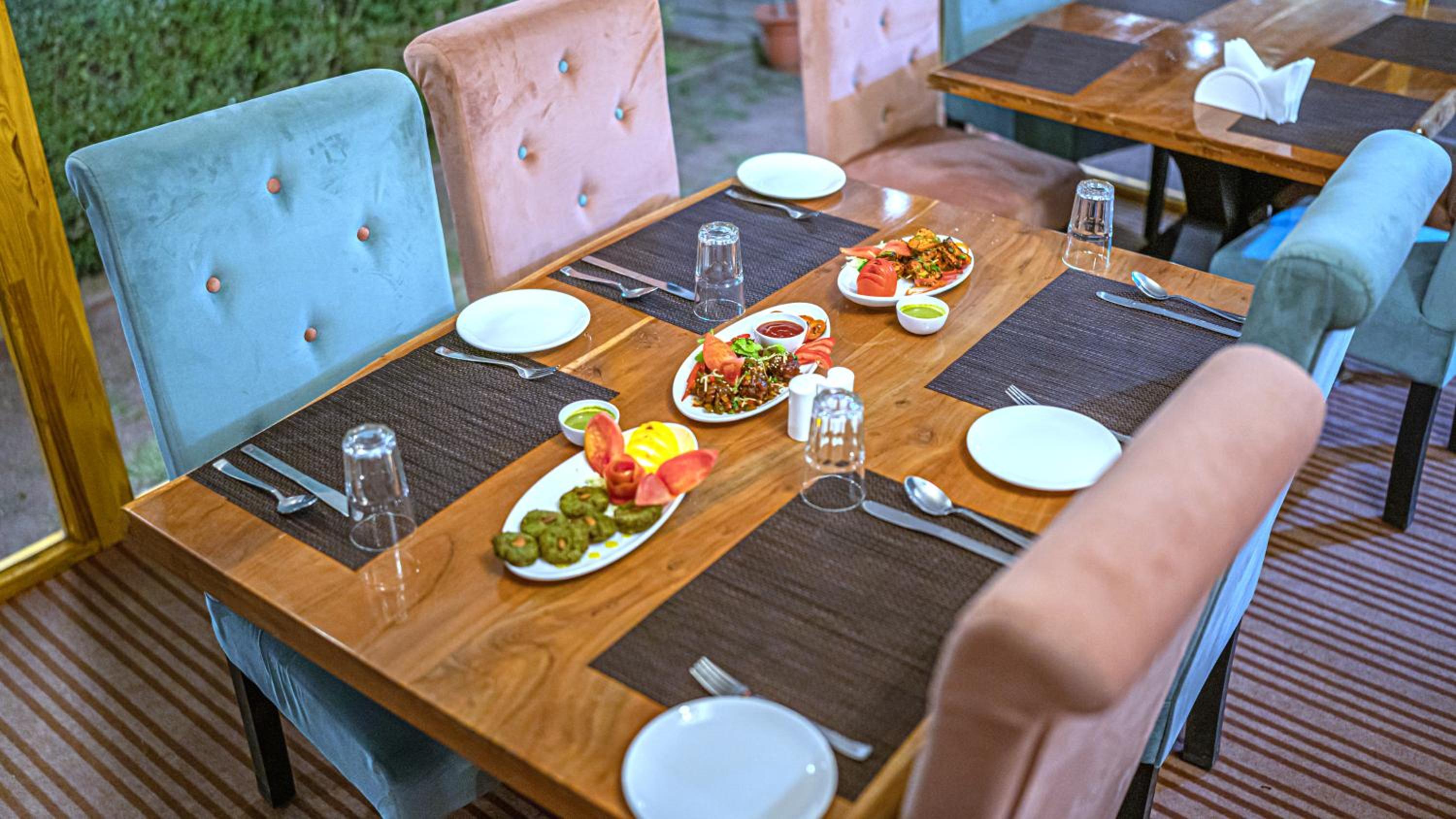 restaurant