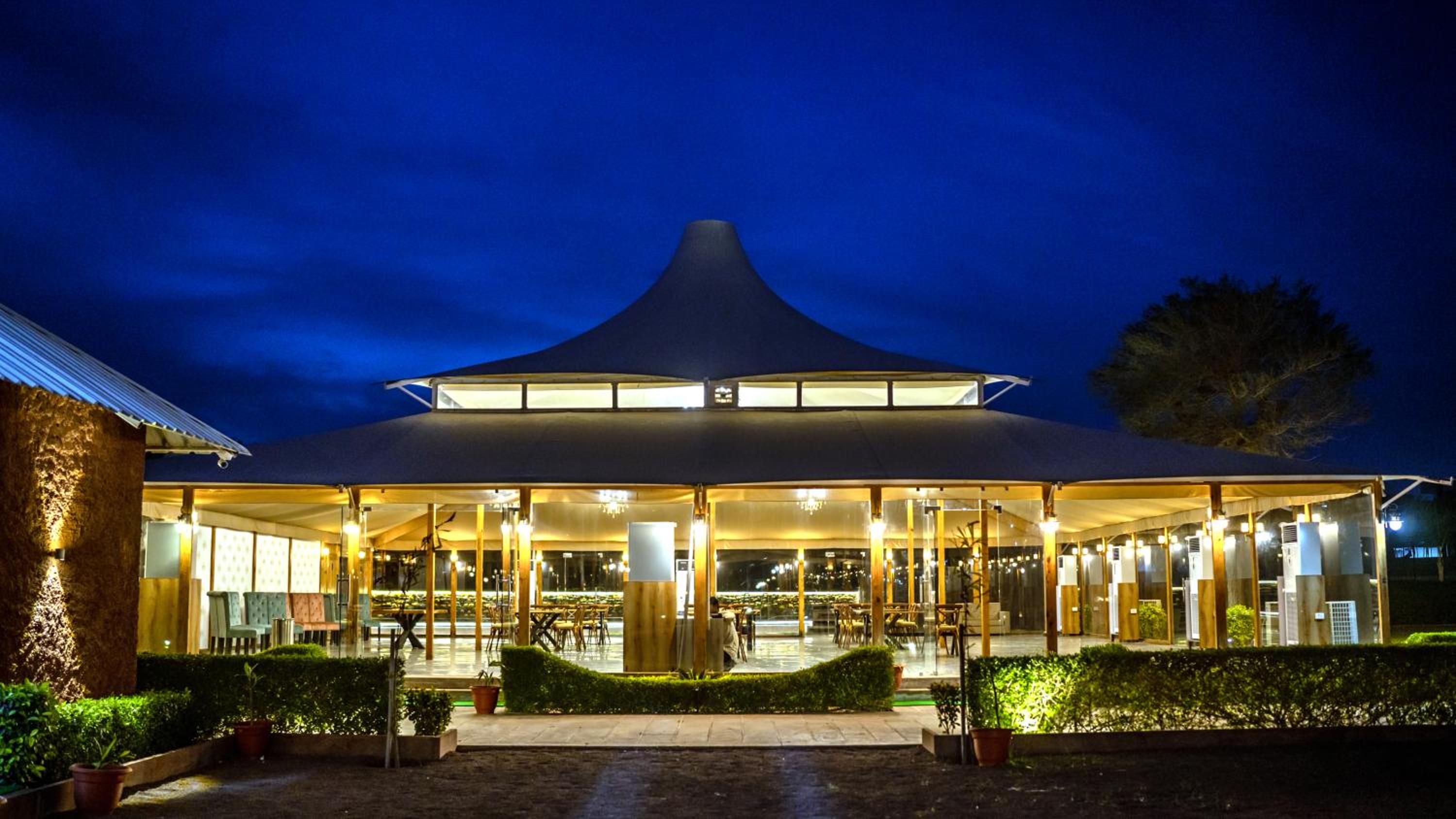 restaurant