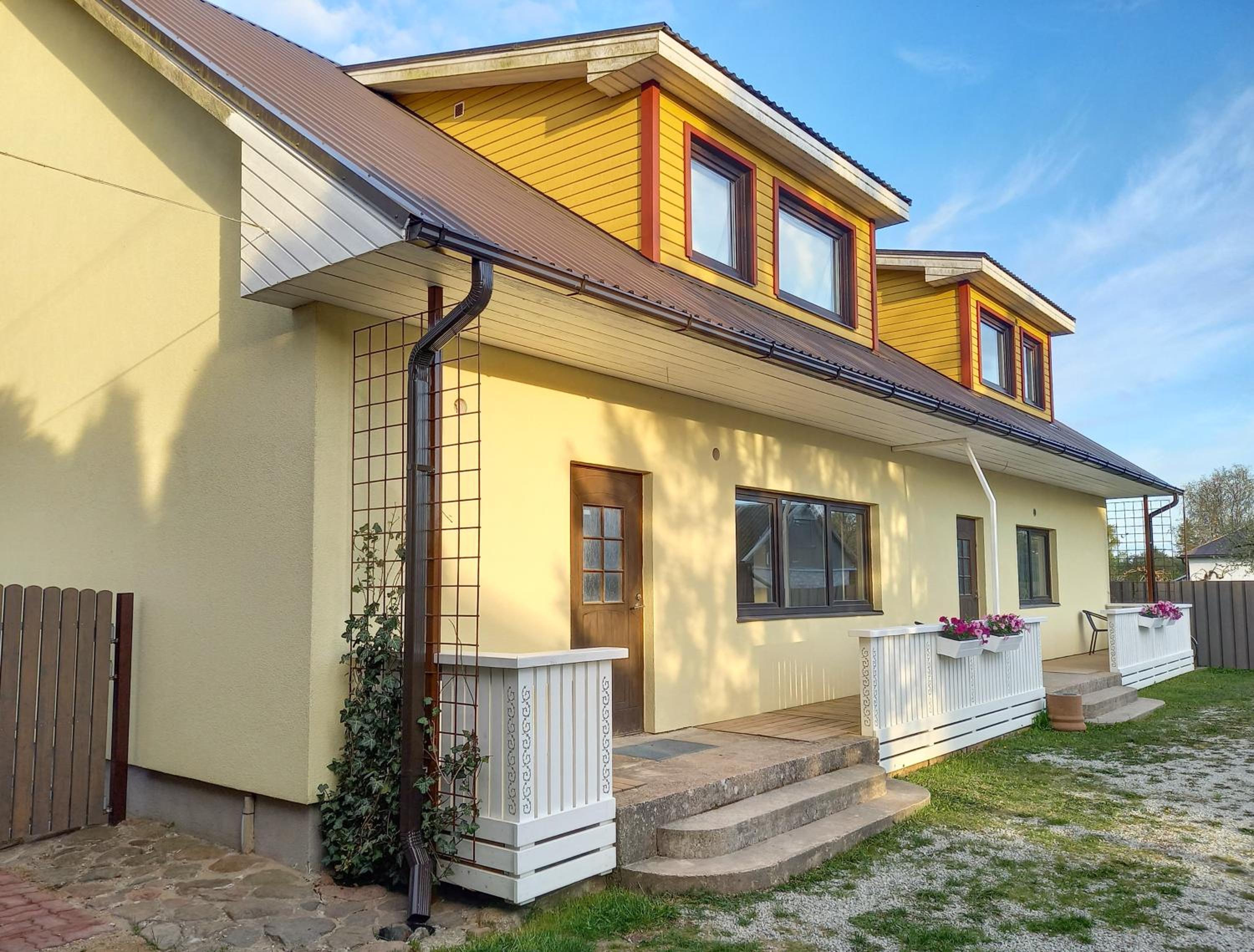 Hotel Pihtla tee külaliskorter 2 - Image 1