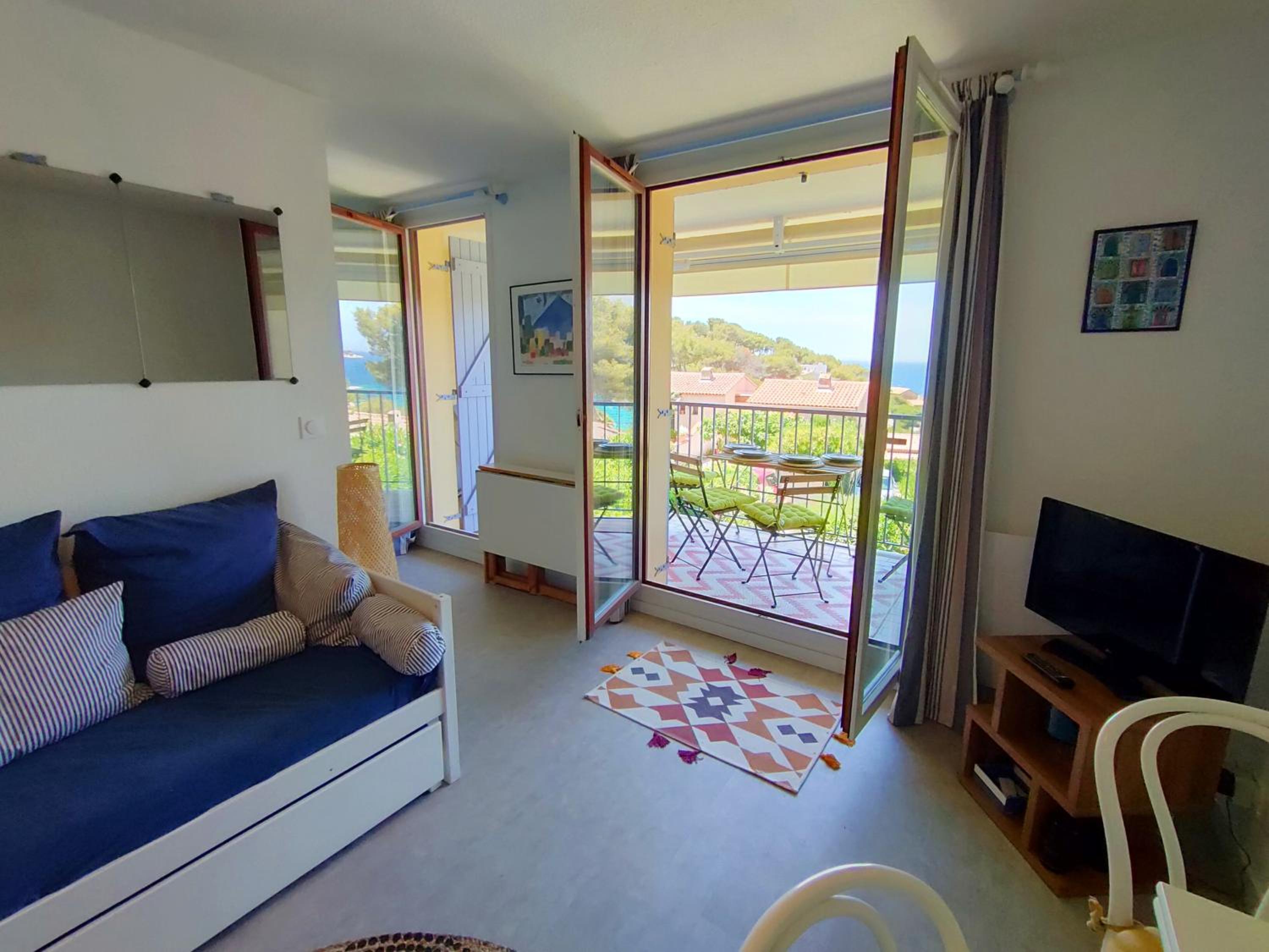 Appartement avec terrasse vue mer, proximité plage, place parking view 3