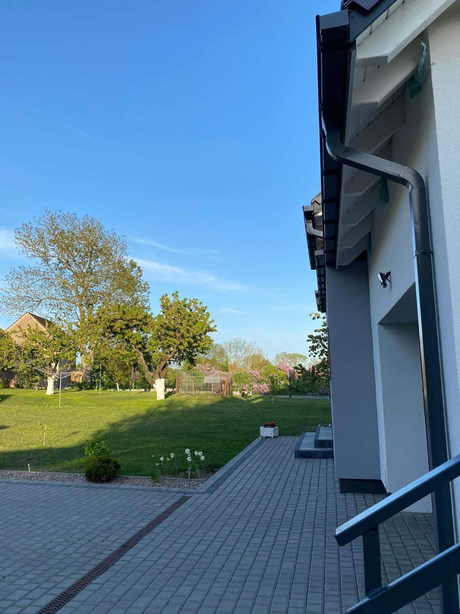 Apartament nad jeziorem