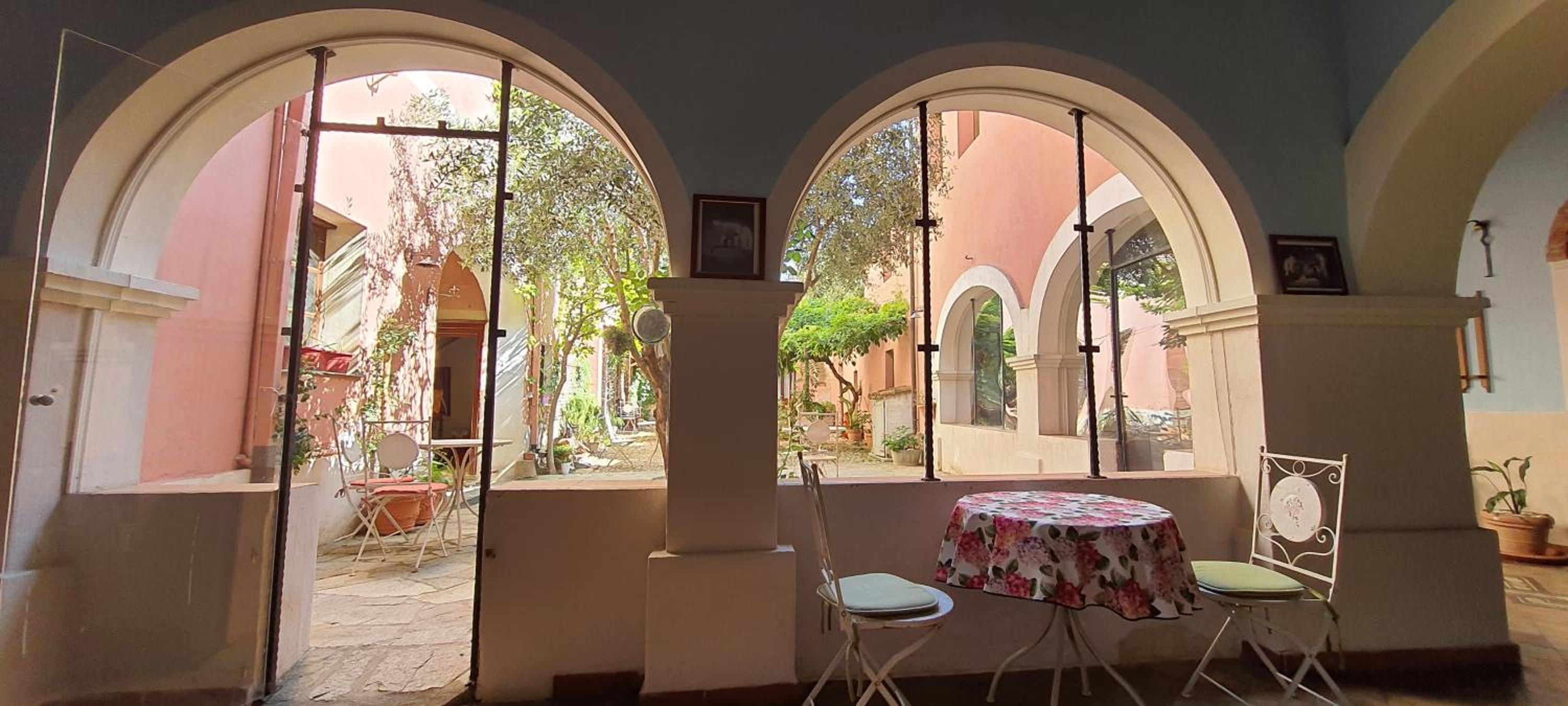 Casa Camboni-Dimora Storica Bed & Breakfast