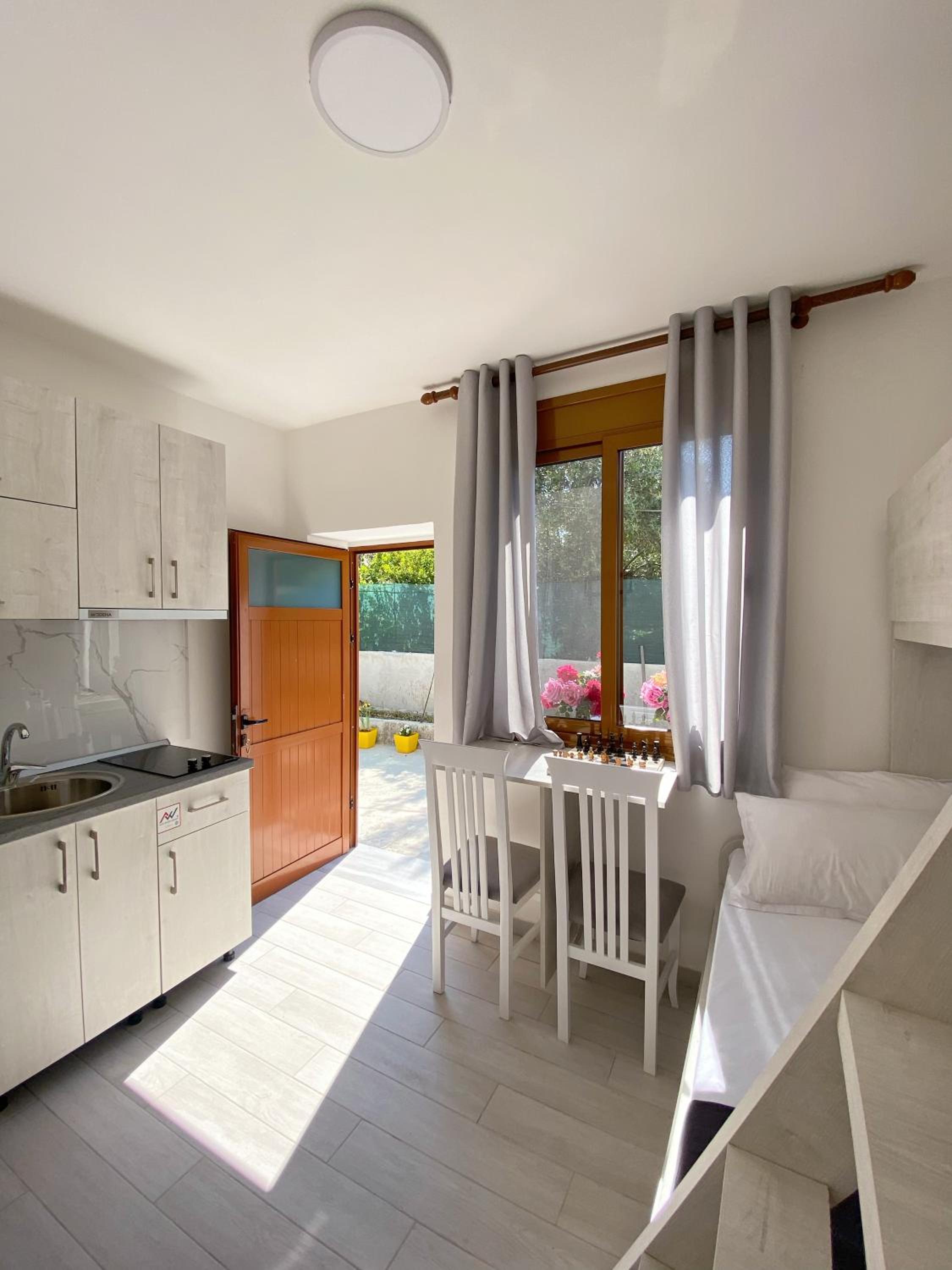 Sunny guest house