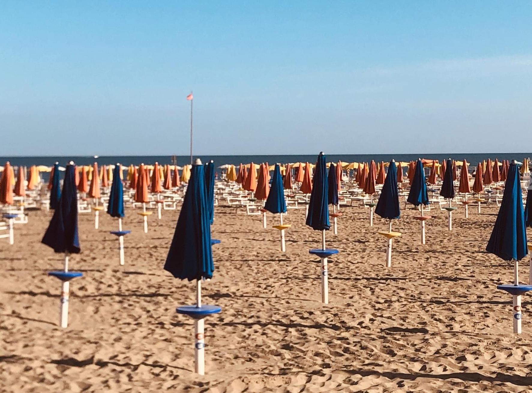 Nuovo fronte spiaggia, terrazza sul mare e piscina view 2