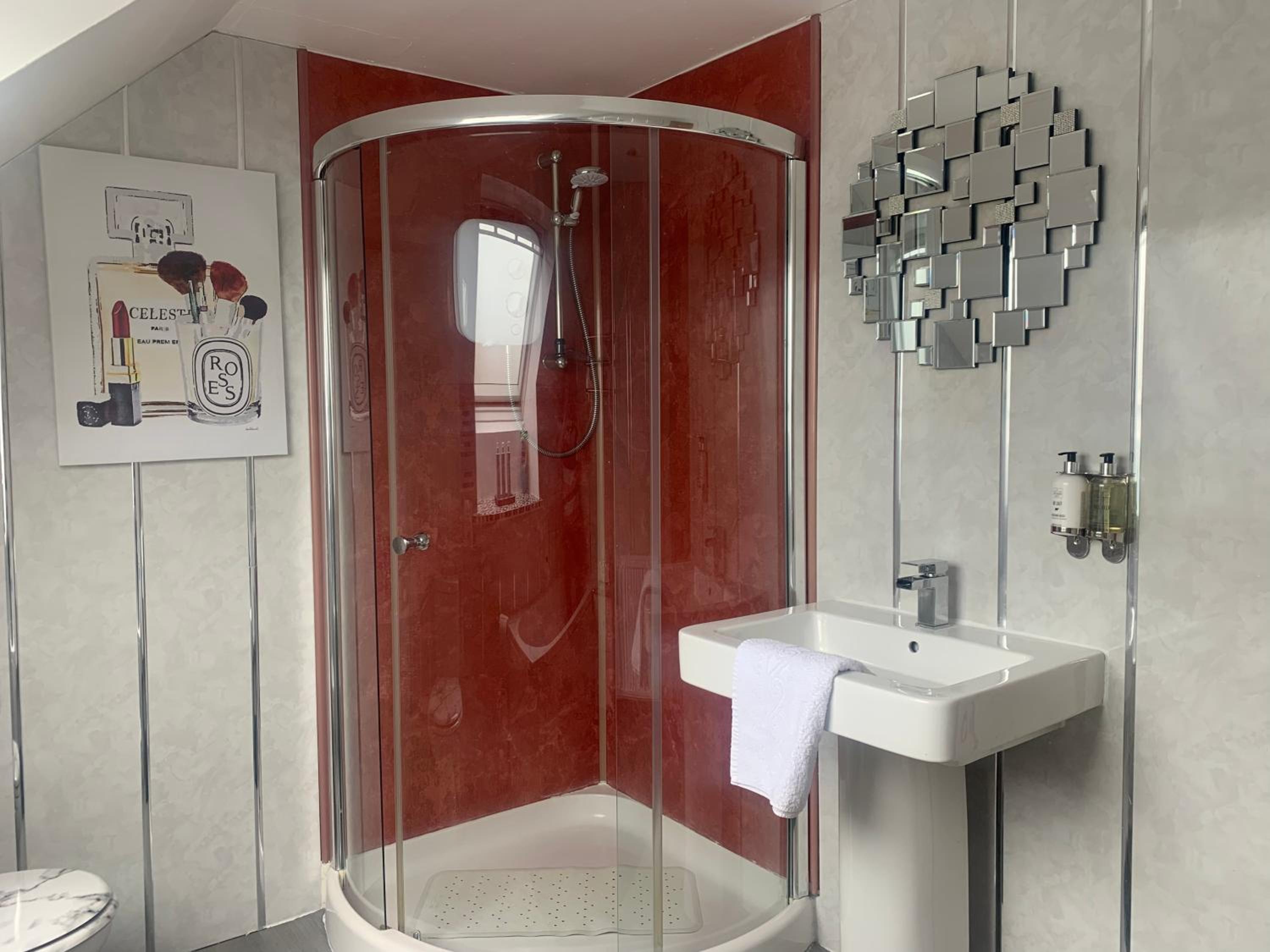 Inverness Vacations - Gleninver Guest House - Property Image 33