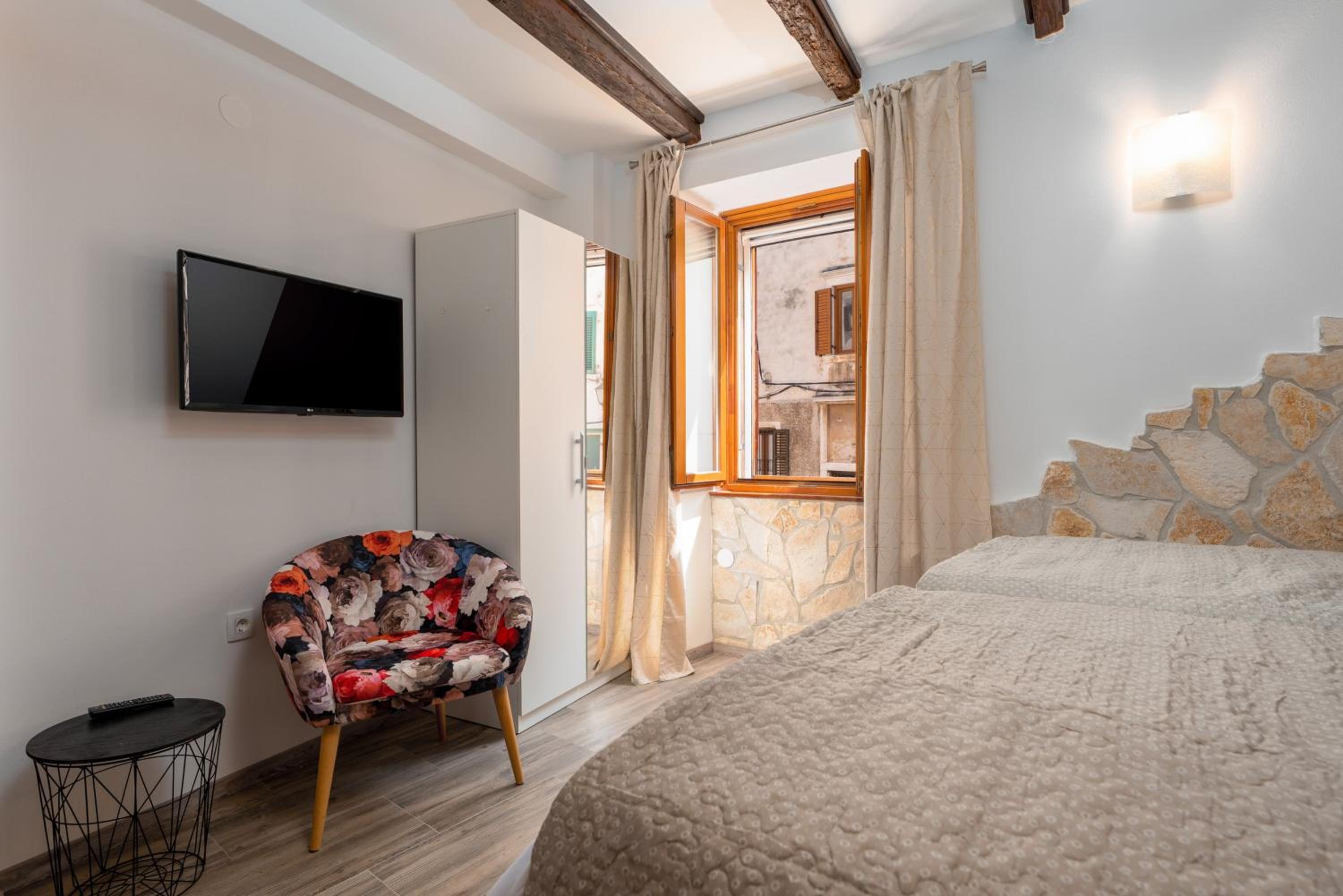Casa Albina view 3