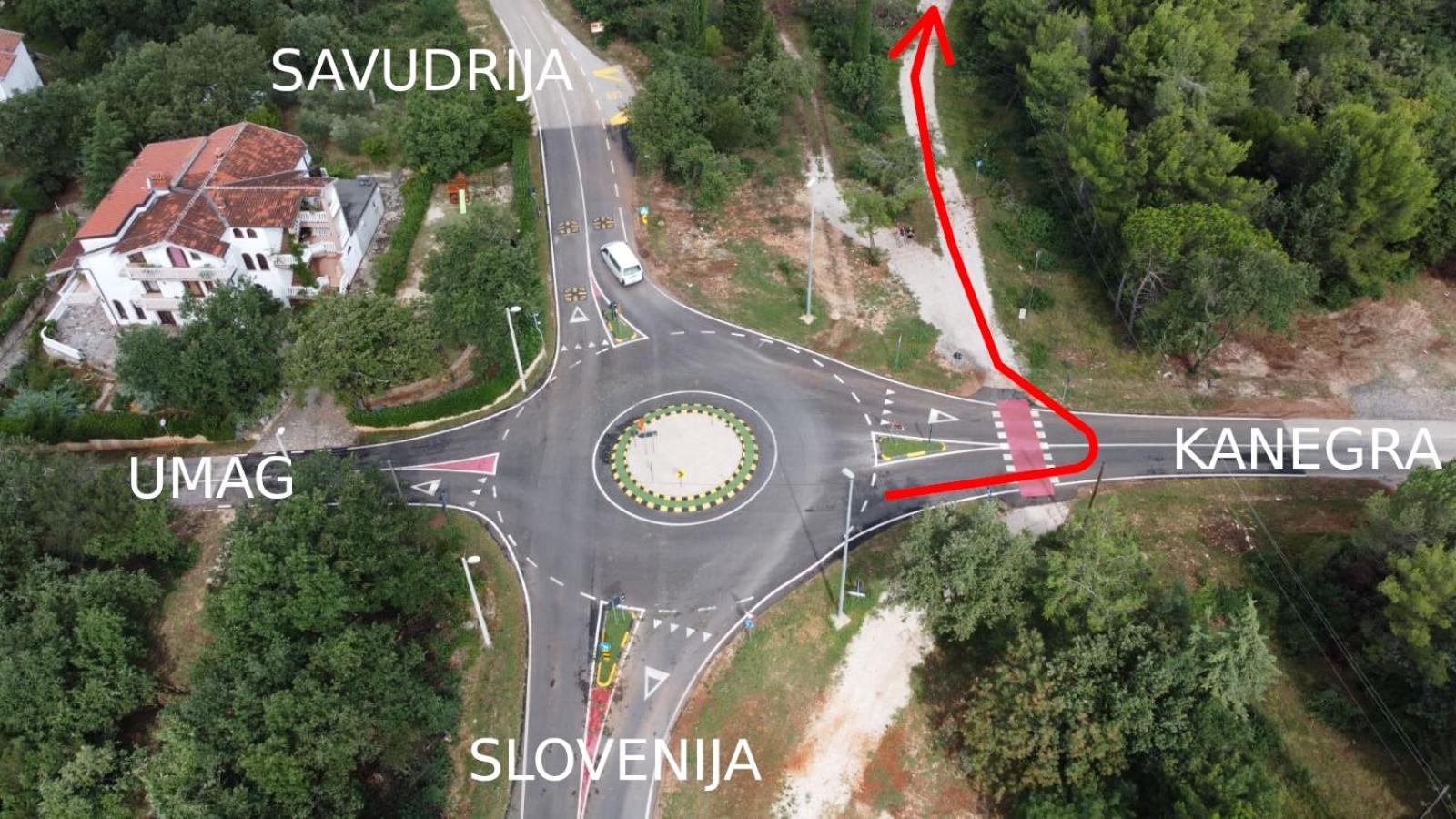 Photo 33