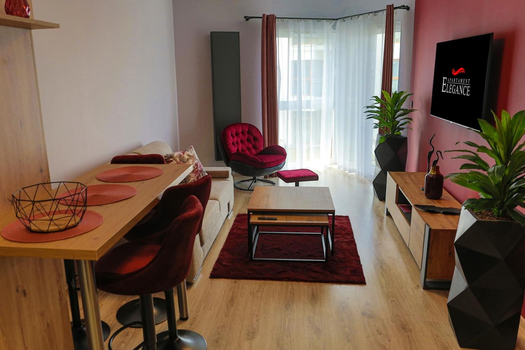 APARTAMENT ELEGANCE RED w Let's Sea view 3