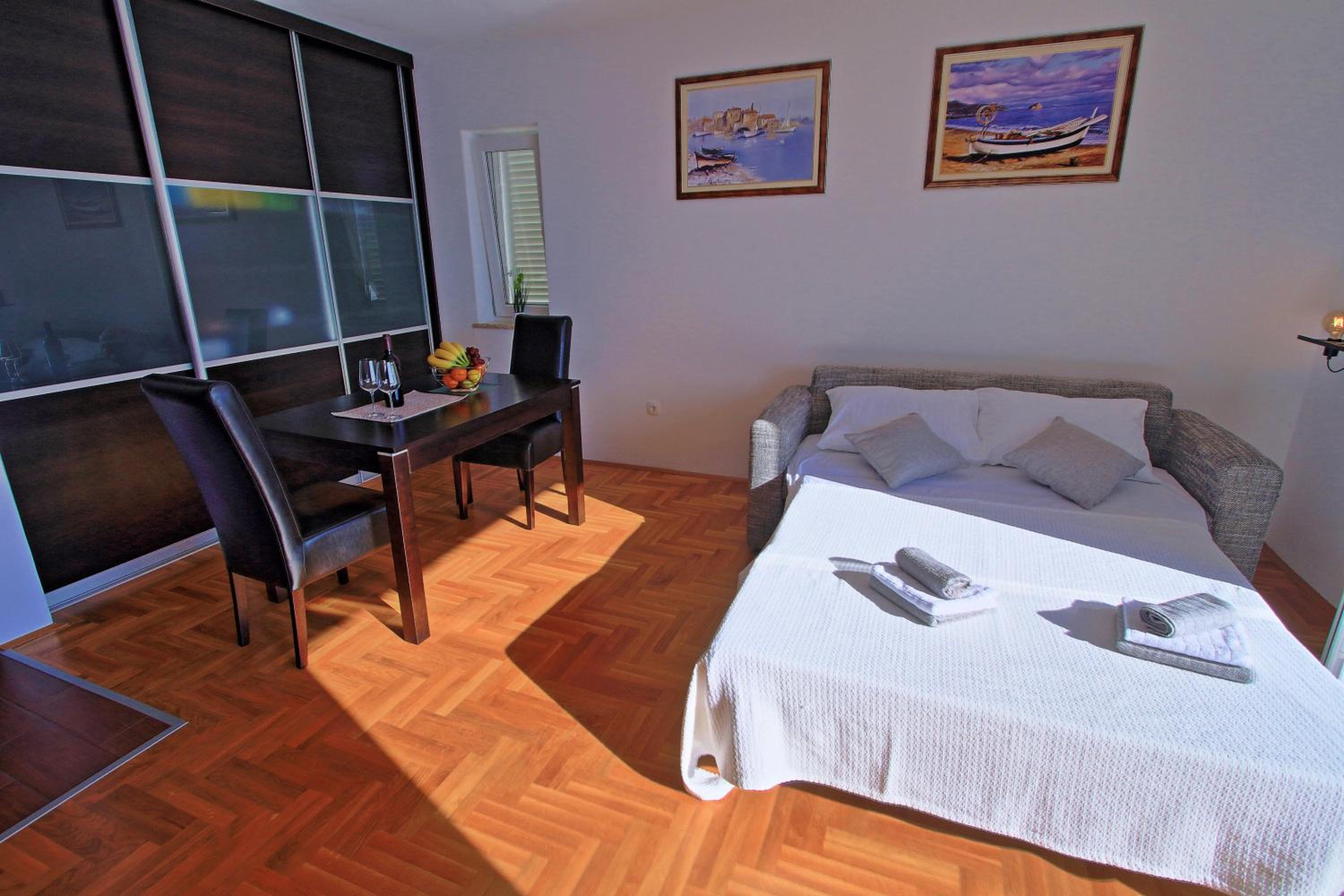 Studio Apartman LUKA view 3