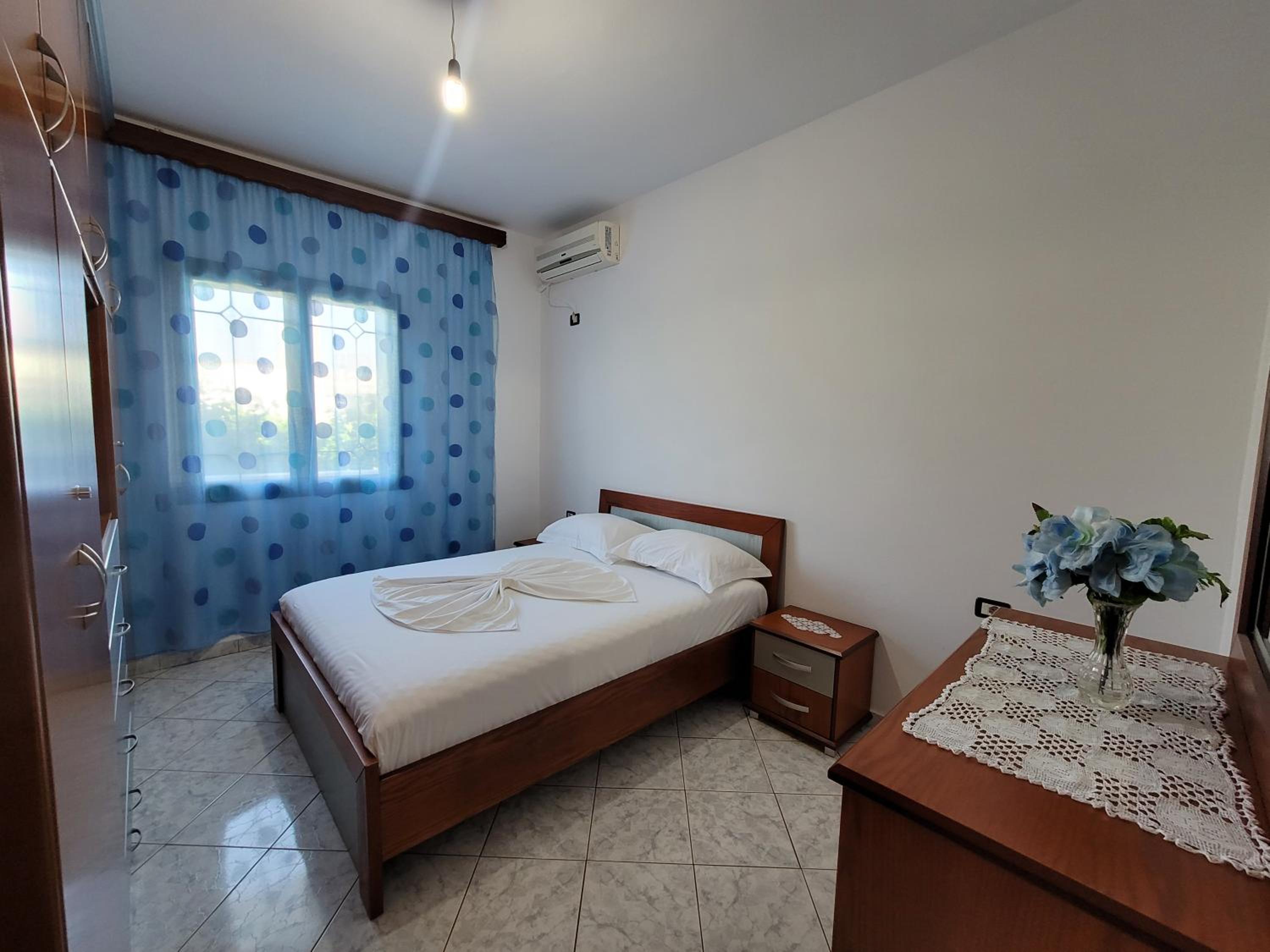 Petrefi Apartments
