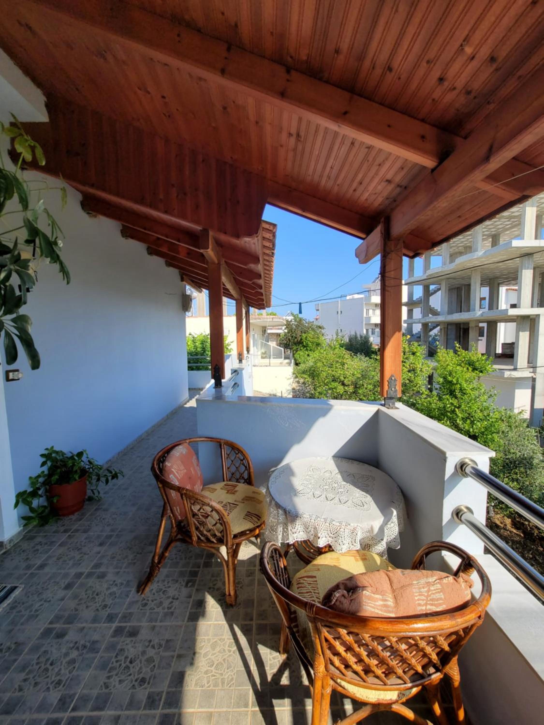 Petrefi Apartments