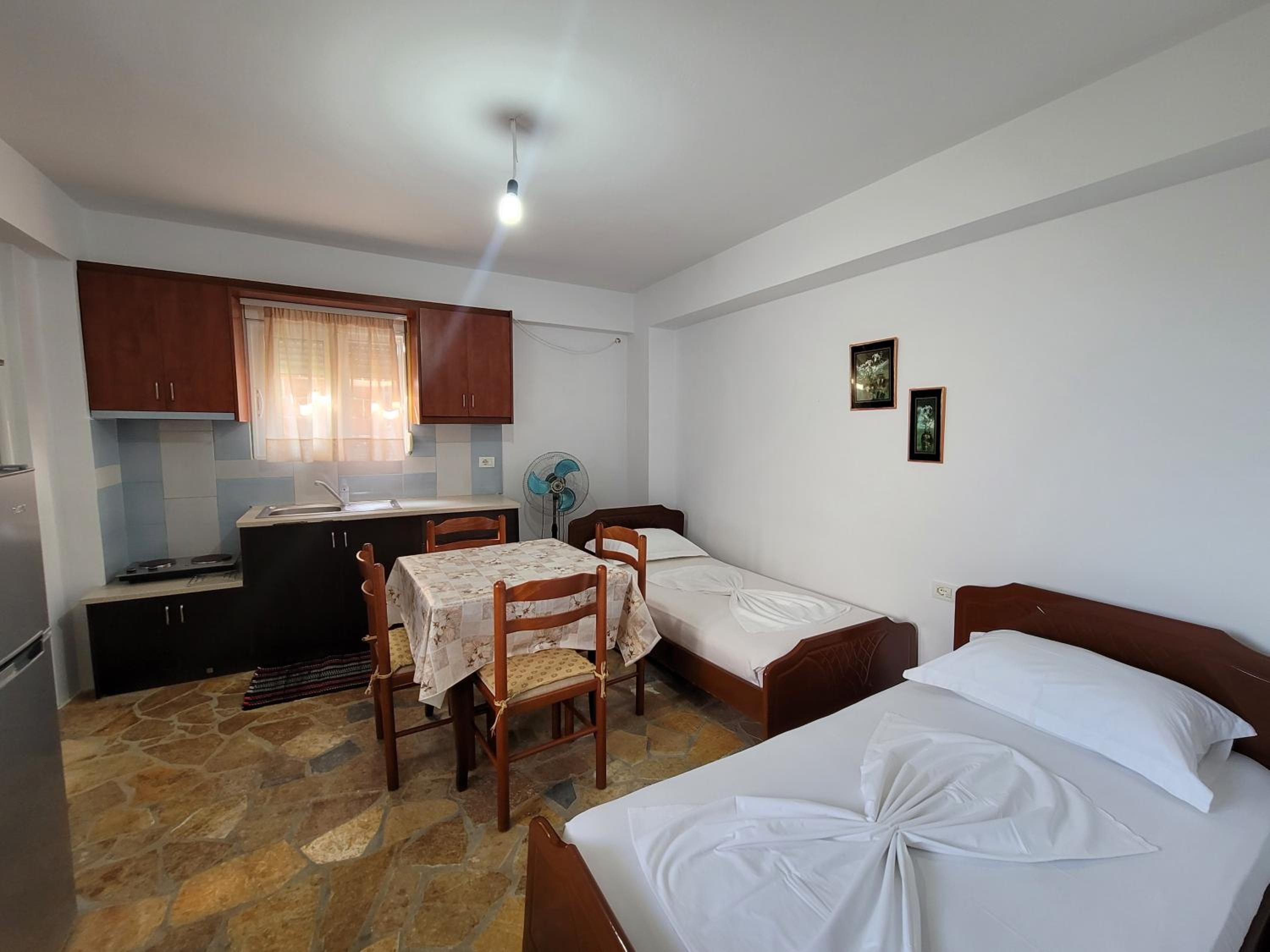 Petrefi Apartments