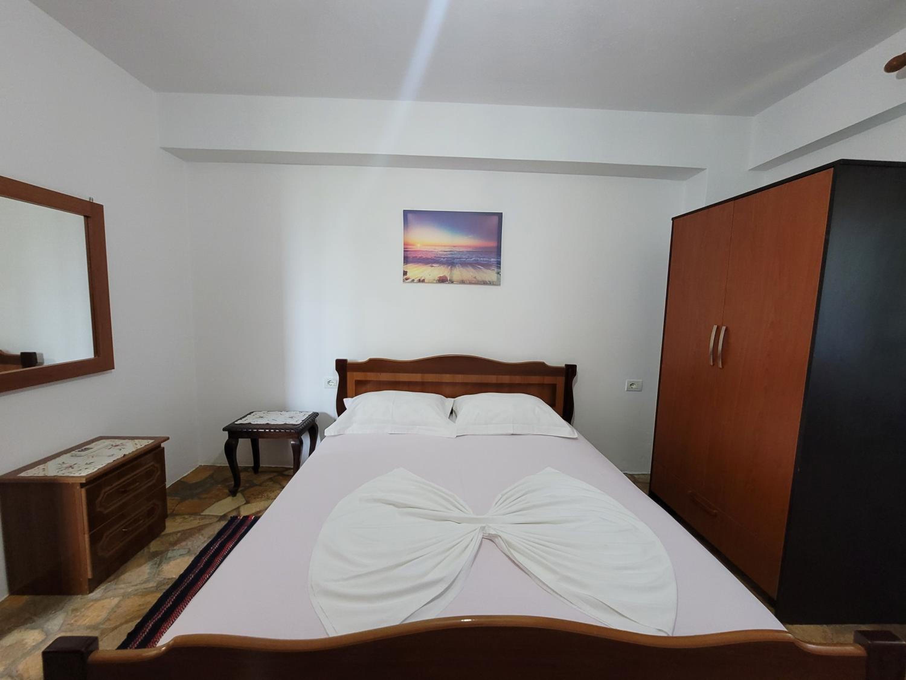 Petrefi Apartments