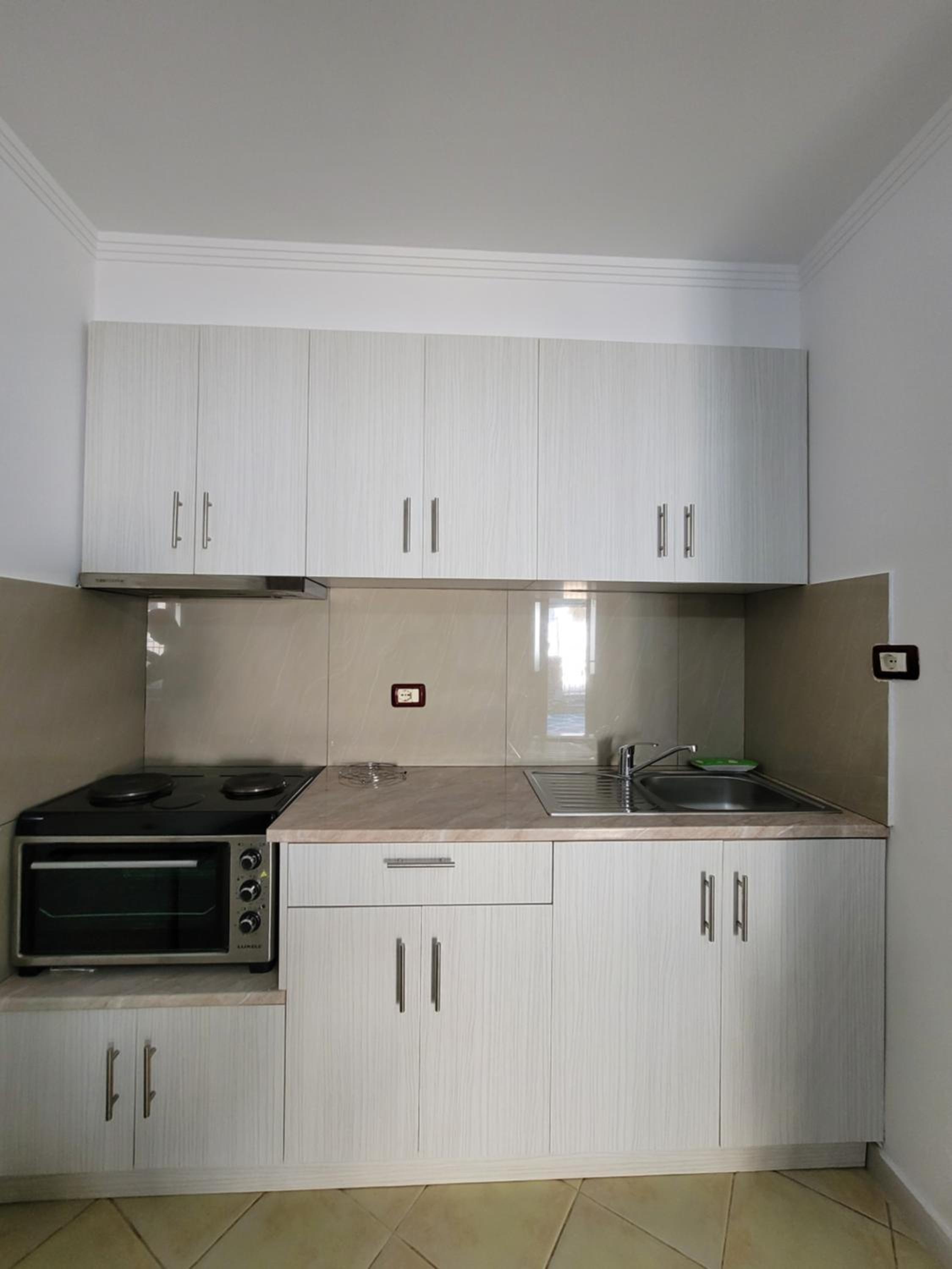 Petrefi Apartments