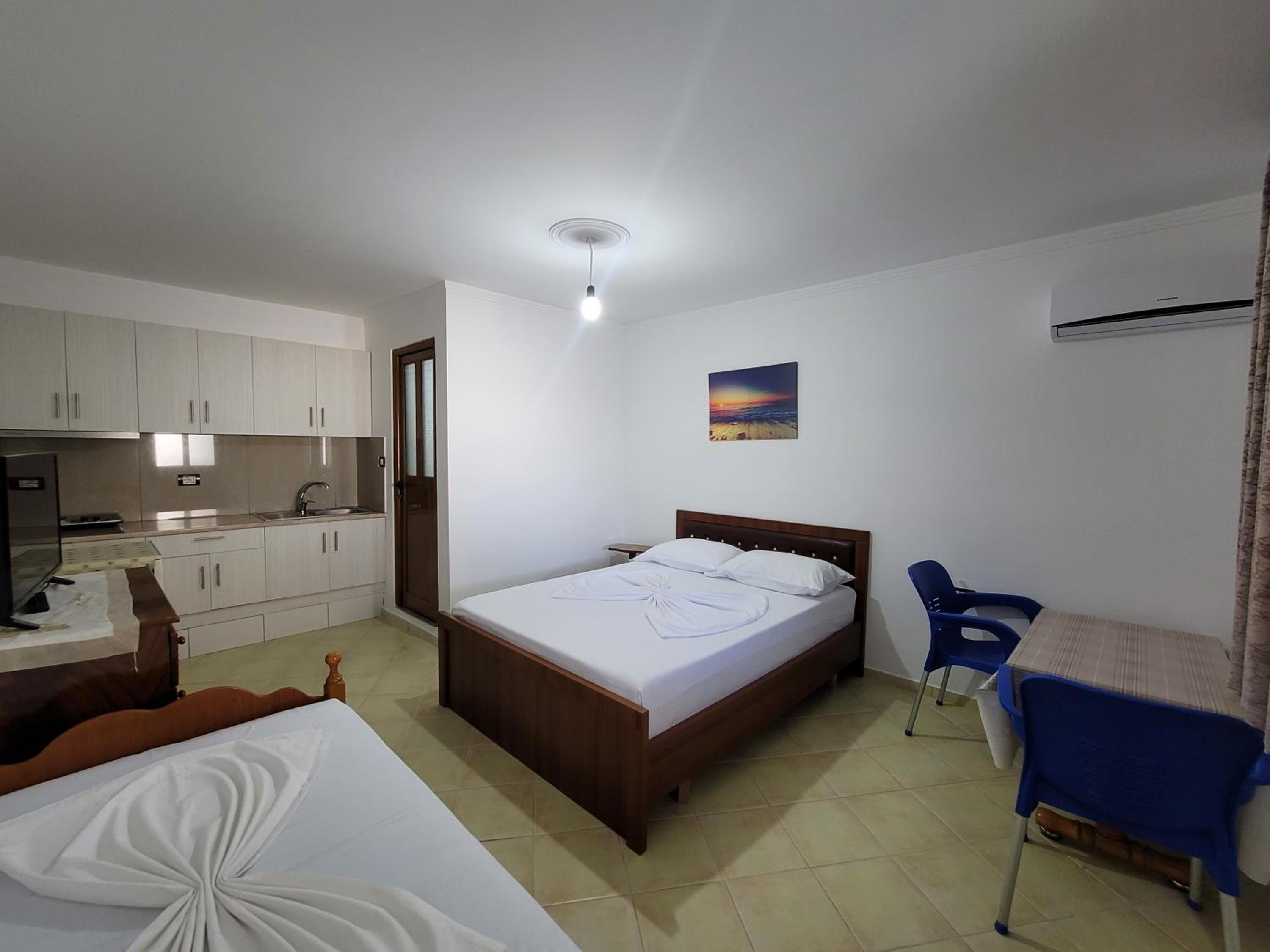 Petrefi Apartments