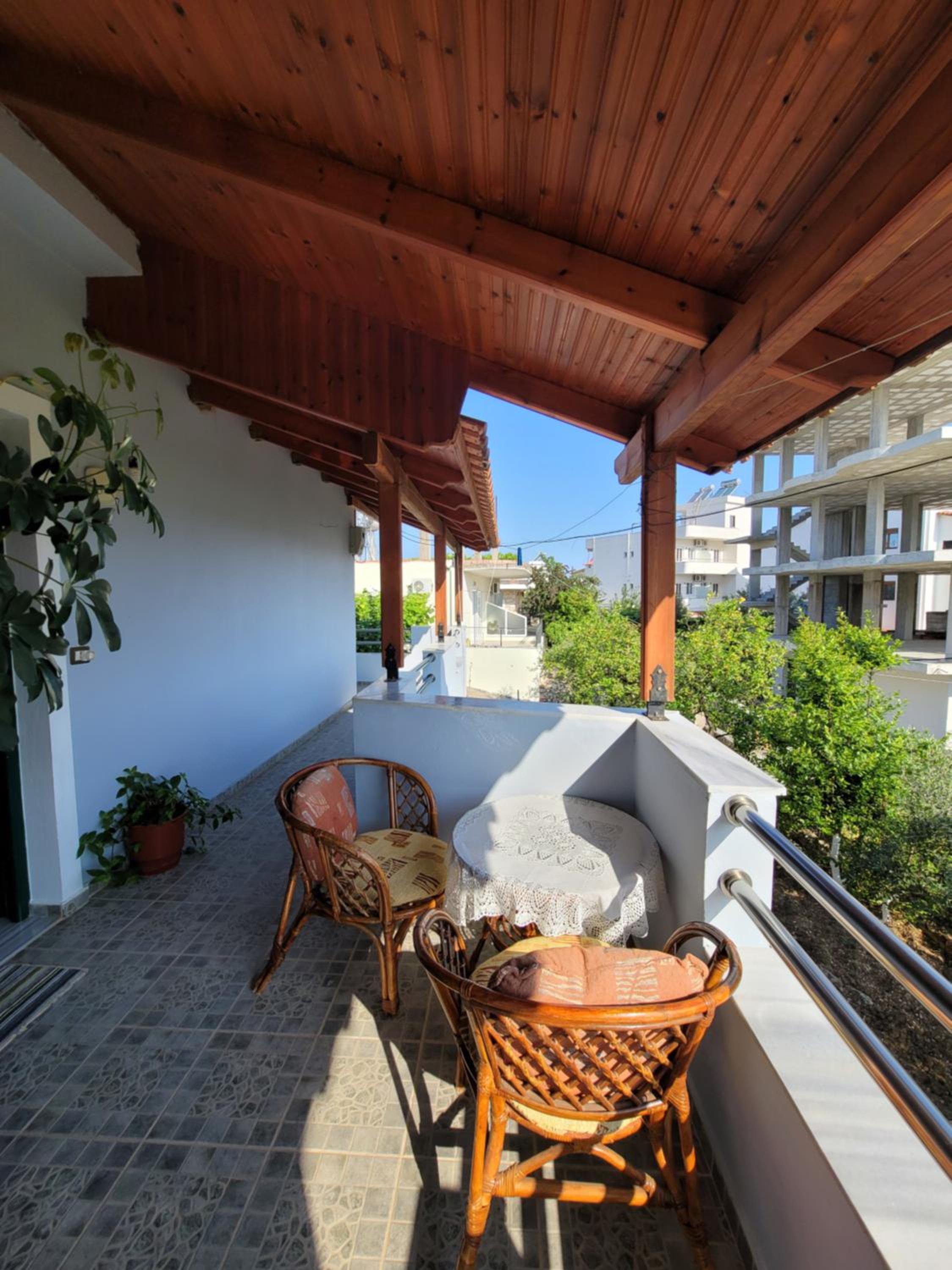 Petrefi Apartments