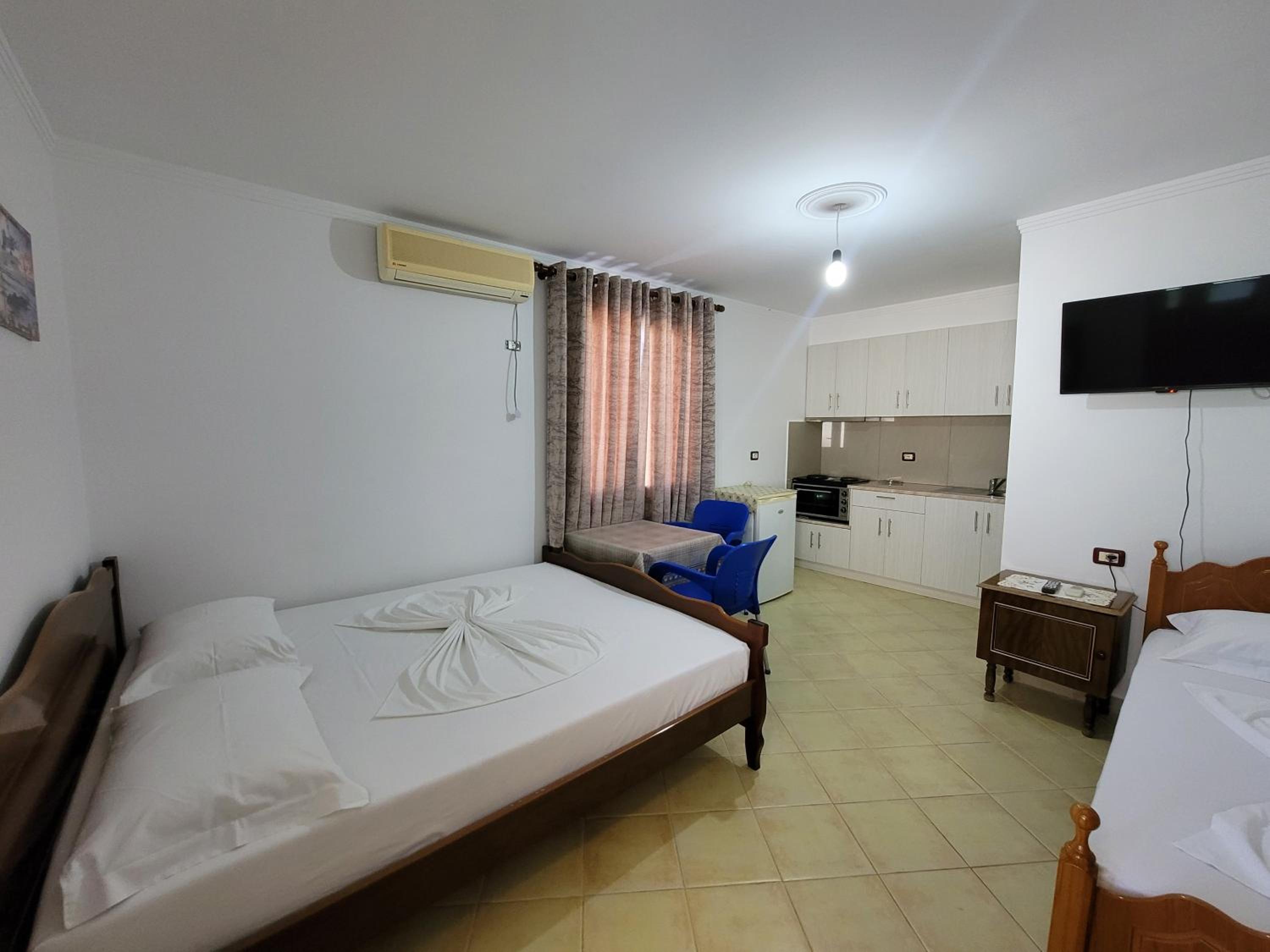 Petrefi Apartments