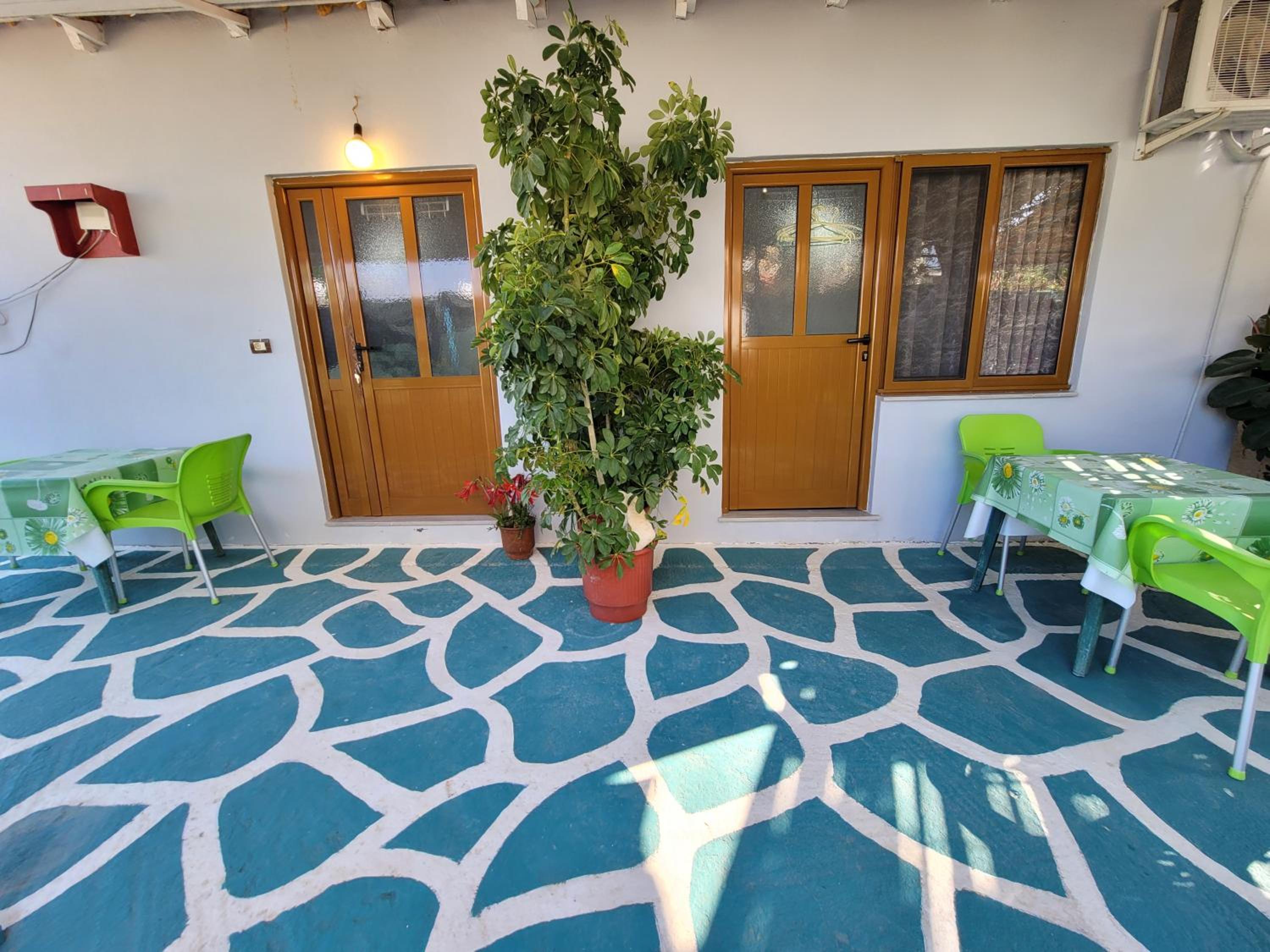 Petrefi Apartments