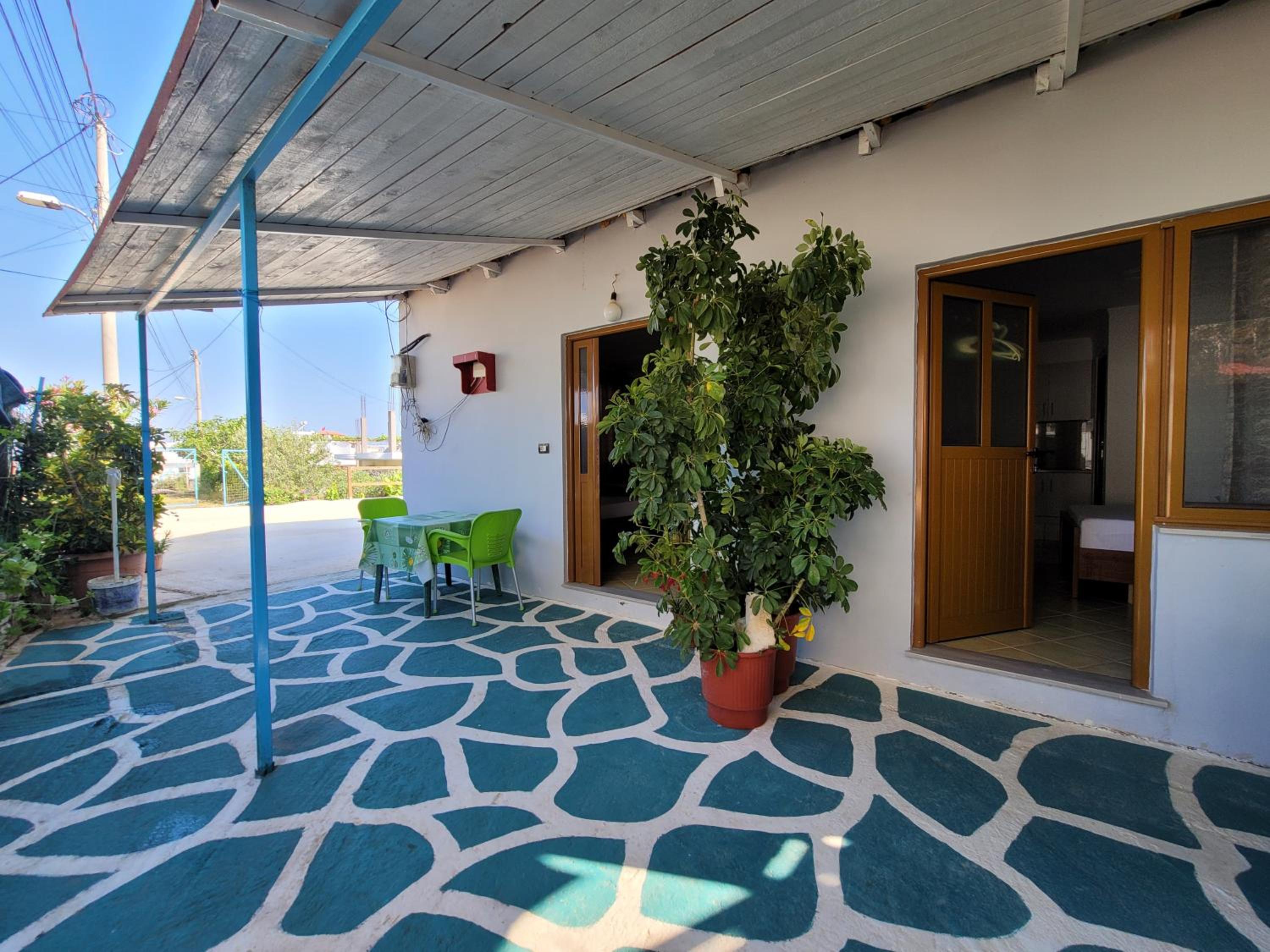 Petrefi Apartments