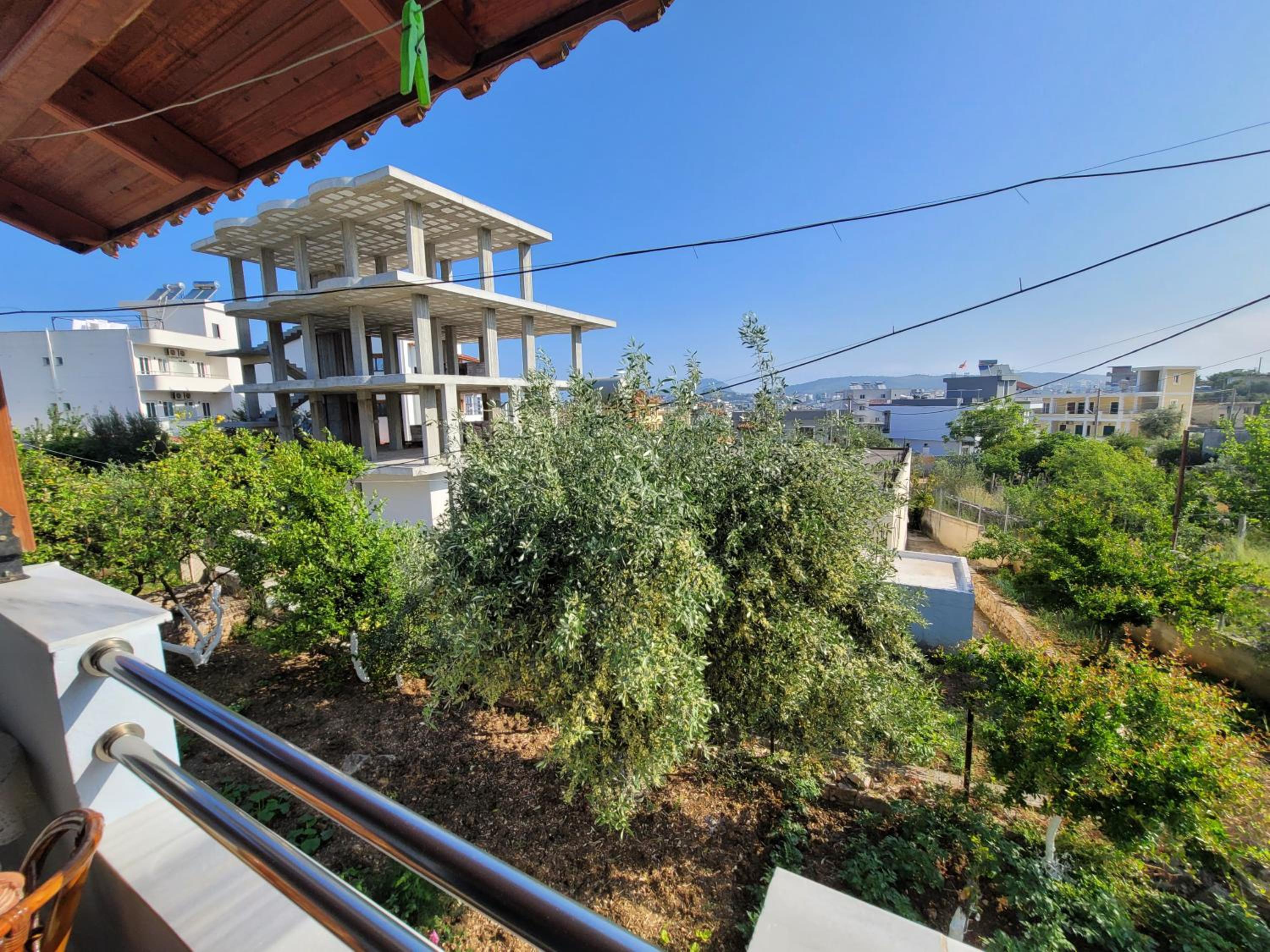 Petrefi Apartments