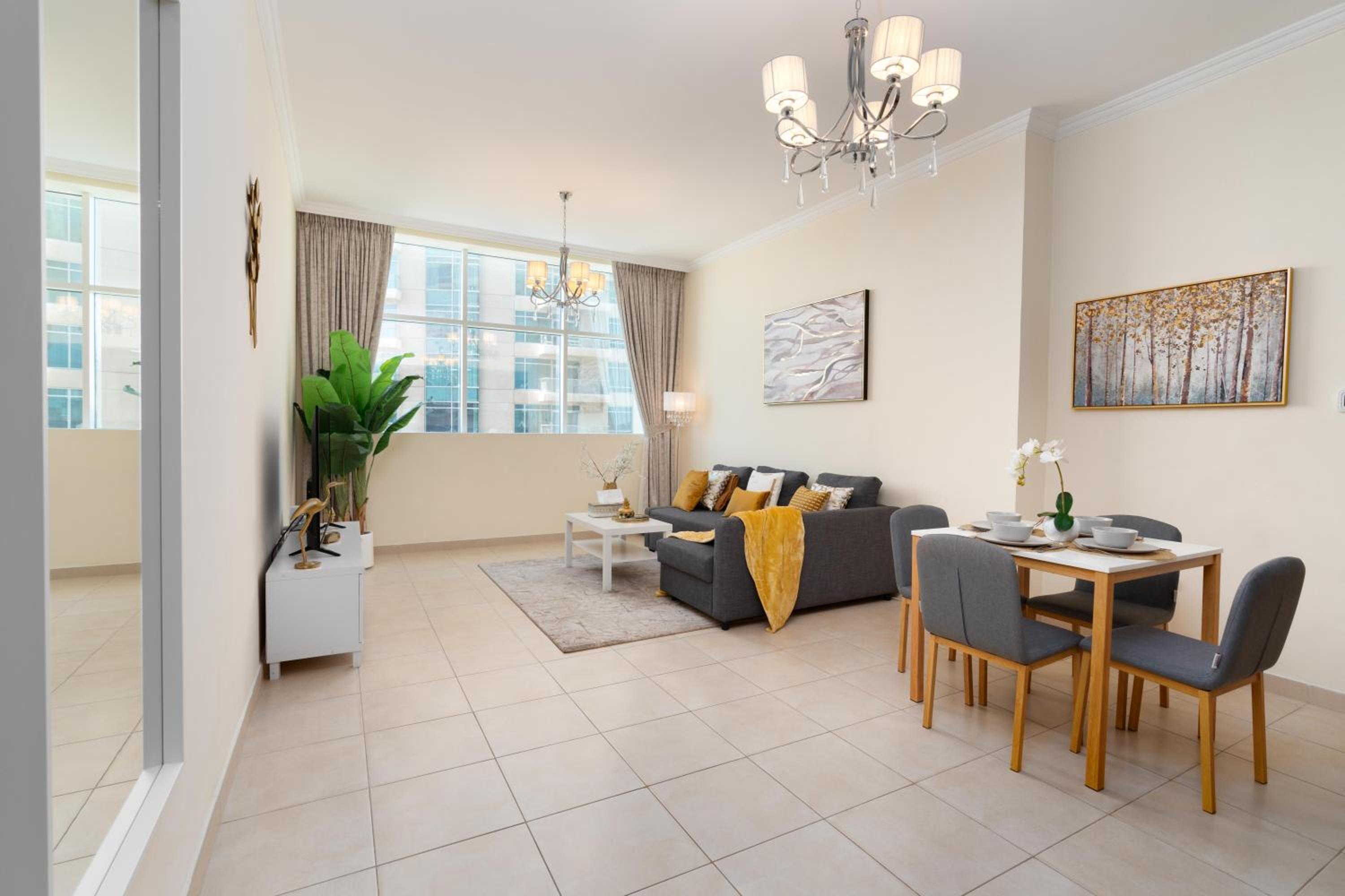 Spacious 2 beds 5 min walk from Dubai Mall with brand new gym and rooftop swimming pool