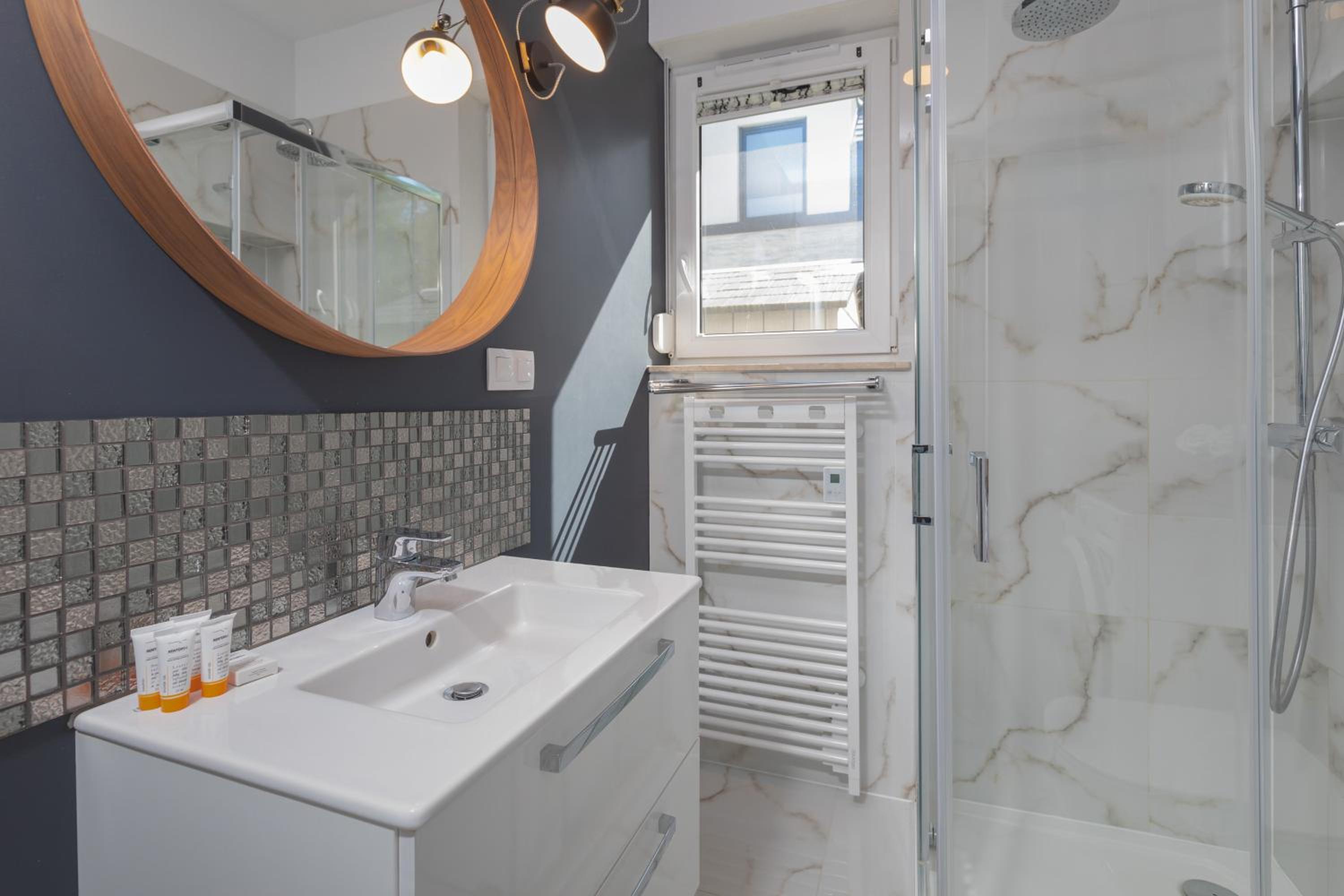 Sunny Apartment Łukęcin by Renters view 4