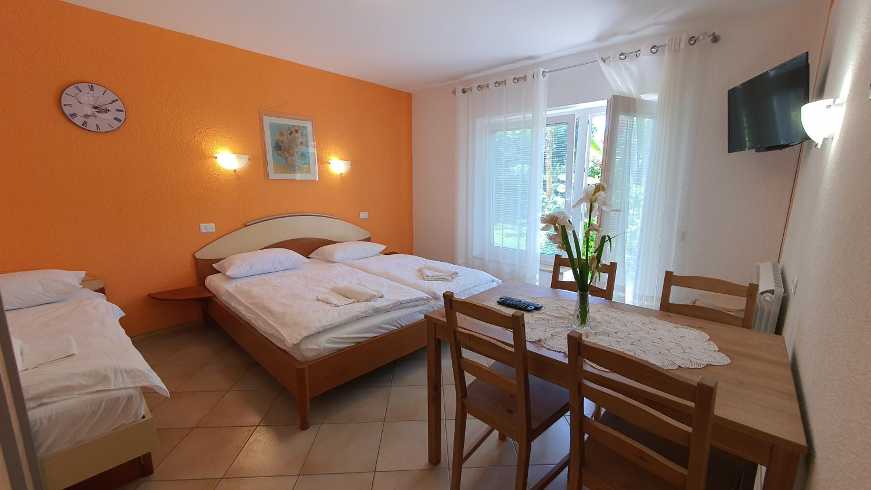 Peaceful Green Apartments AE
