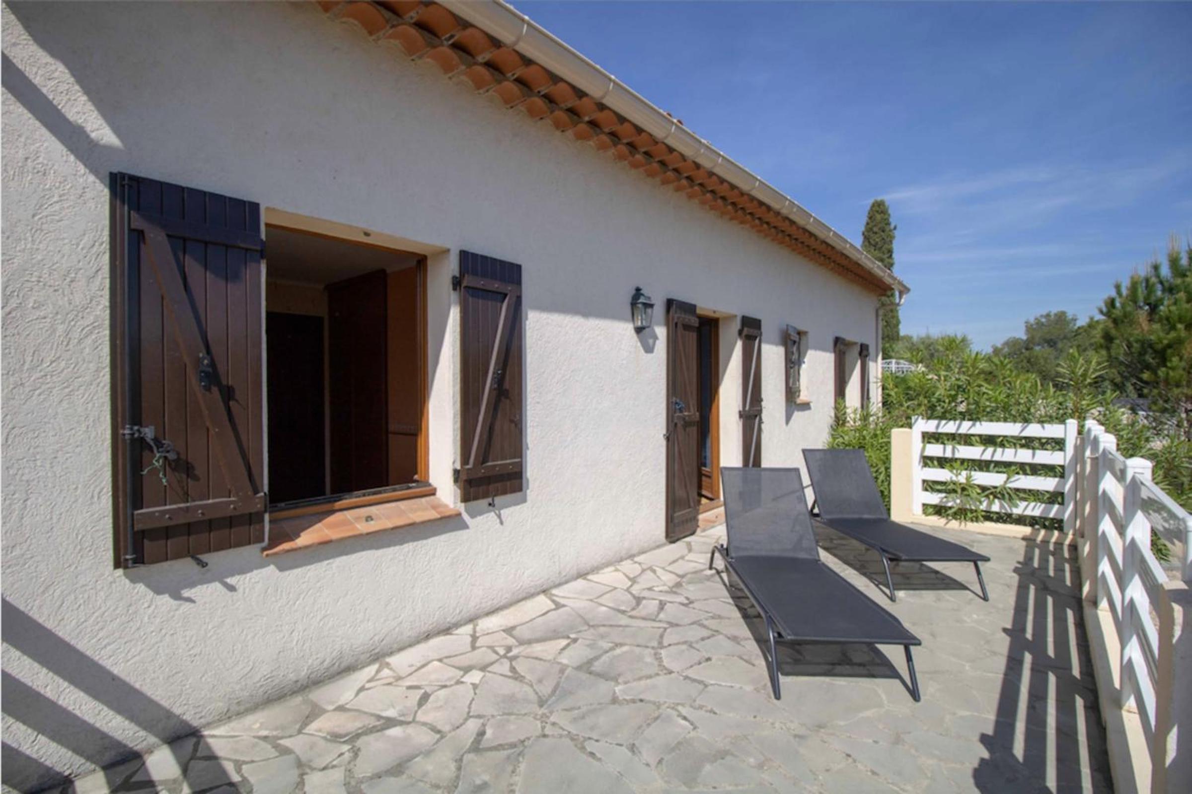 Large Spacious House In Fréjus en Fréjus