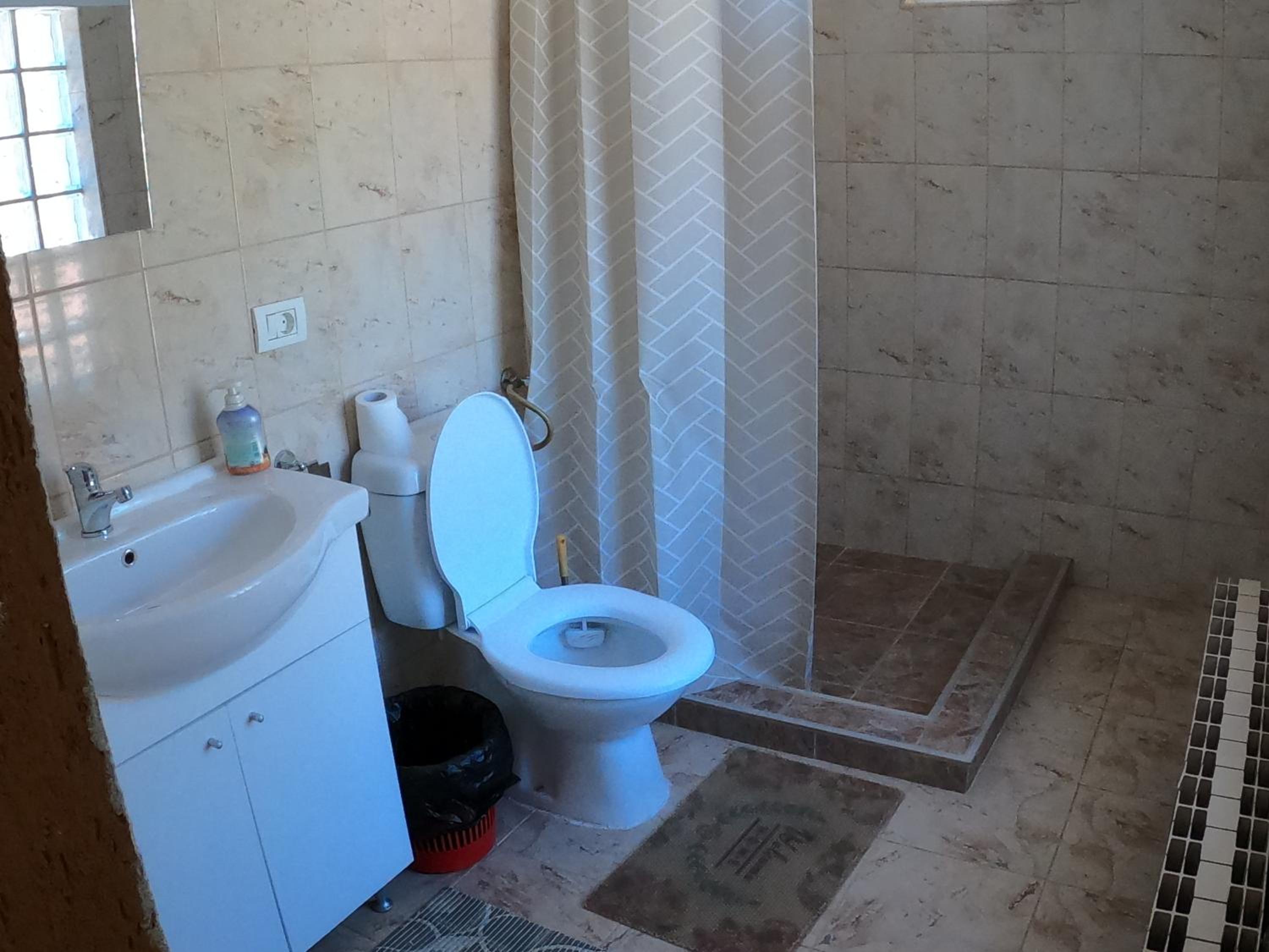 Photo 51